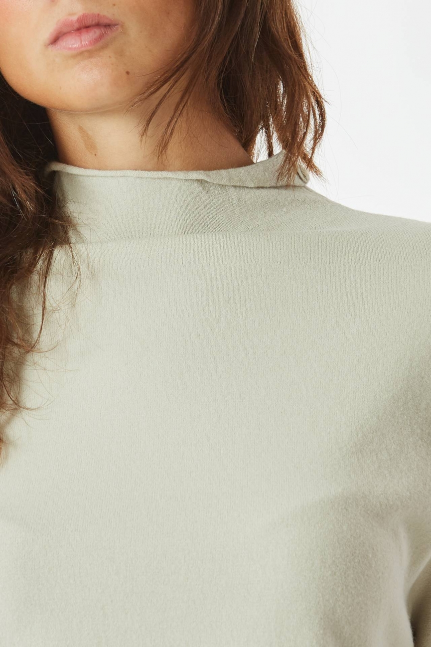 Maglia dolcevita over