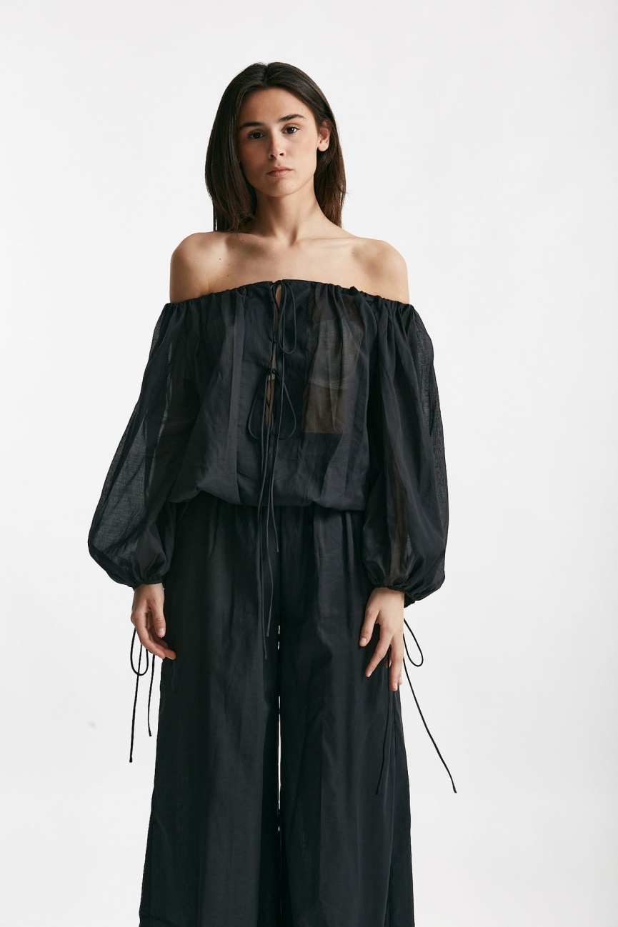 Camicia scollata in mussola di cotone nero 