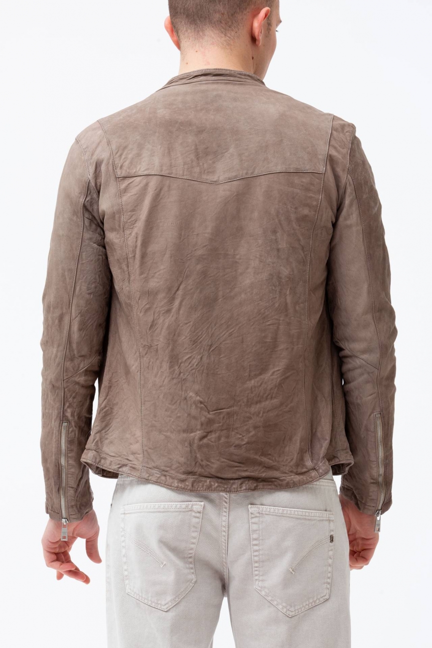 Biker in pelle