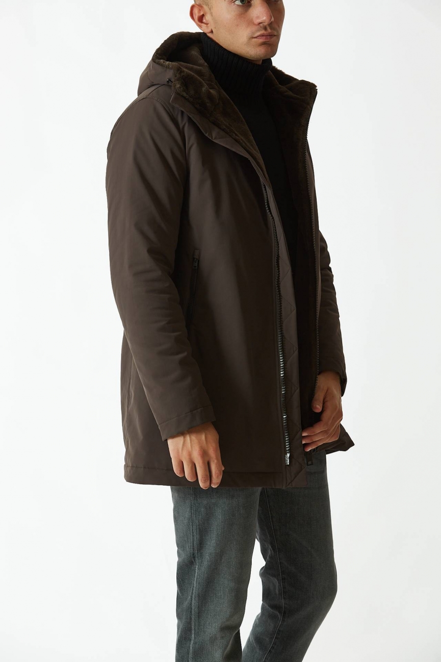 Parka con cappuccio marrone
