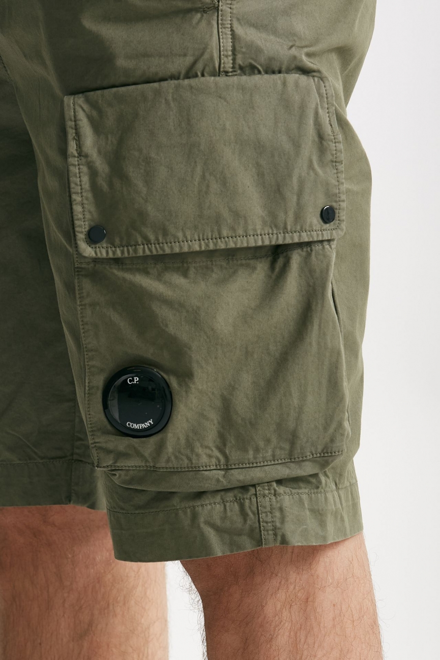 Bermuda in cotone gabardine fermo militare