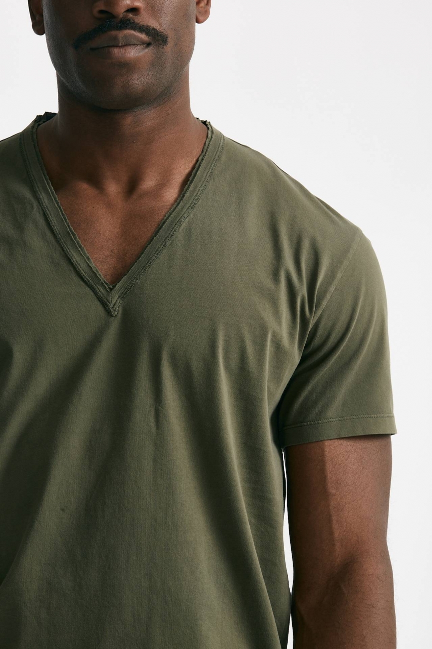 T-shirt scollo a V in cotone verde 