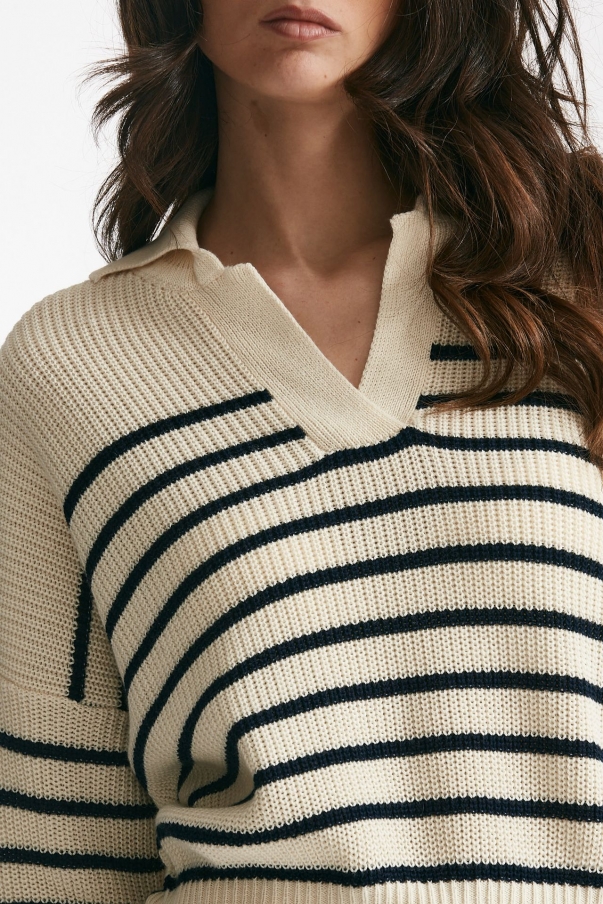 Maglia lavorata in cotone rigata panna e blu