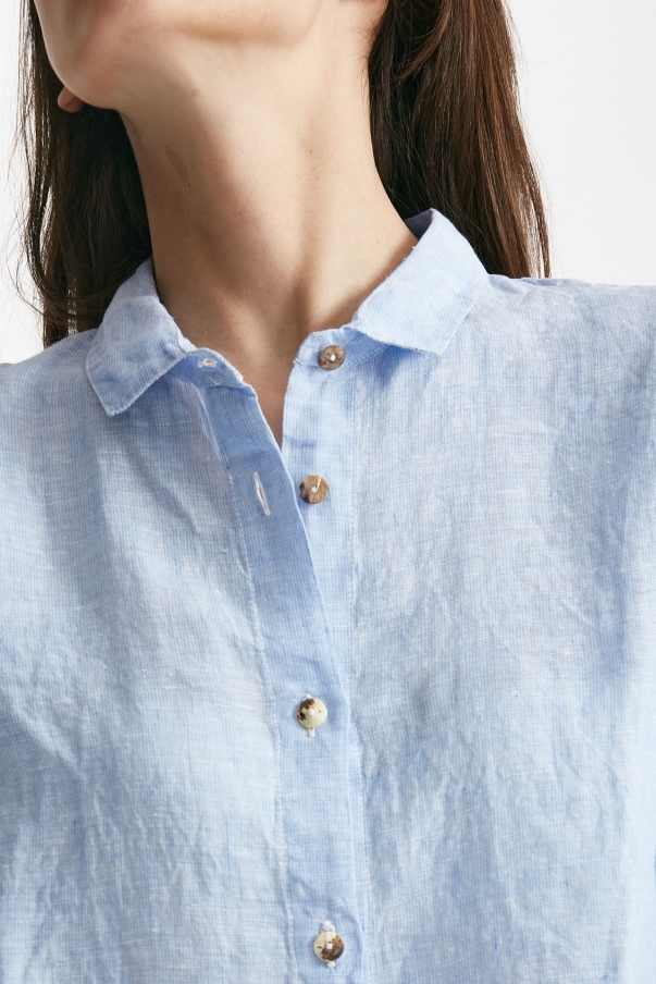 Camicia in lino azzurra