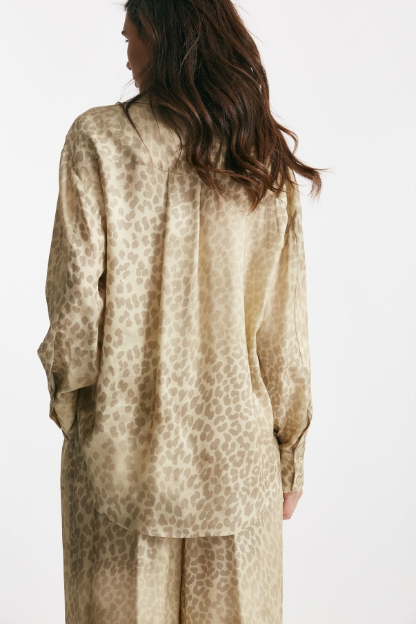 Camicia in fantasia animalier fondo color avorio