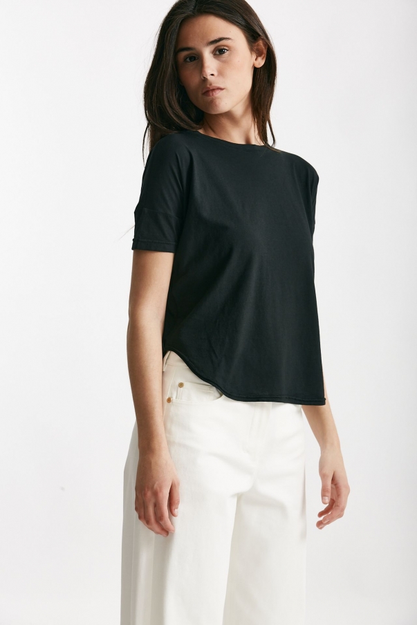 T-shirt scatolina crop nero