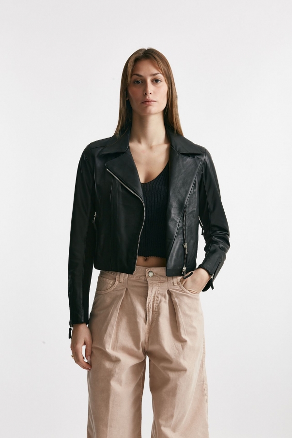 Chiodo in pelle nero