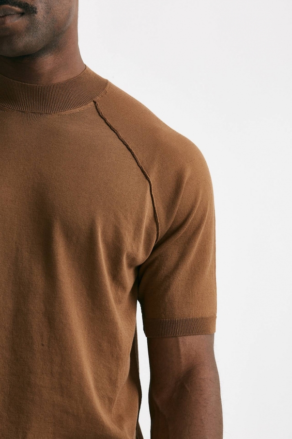 T-shirt in maglia cotone cammello 