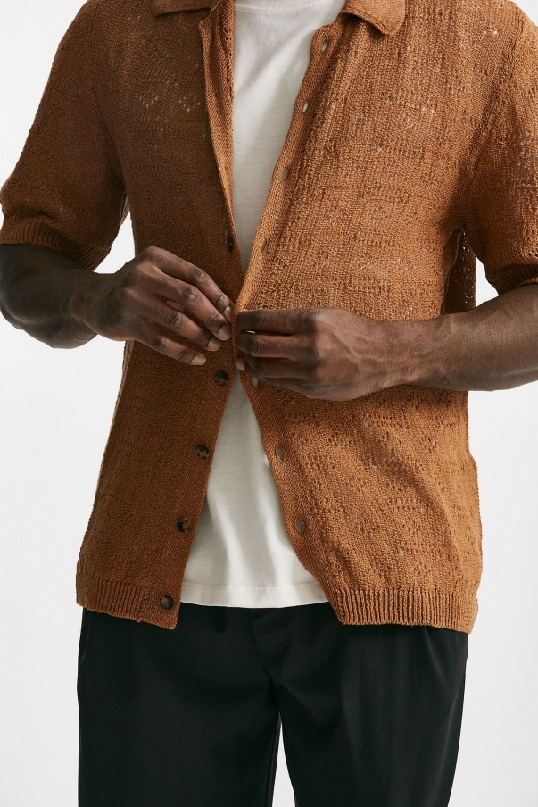 Polo camicia traforata in cotone e lino ocra  