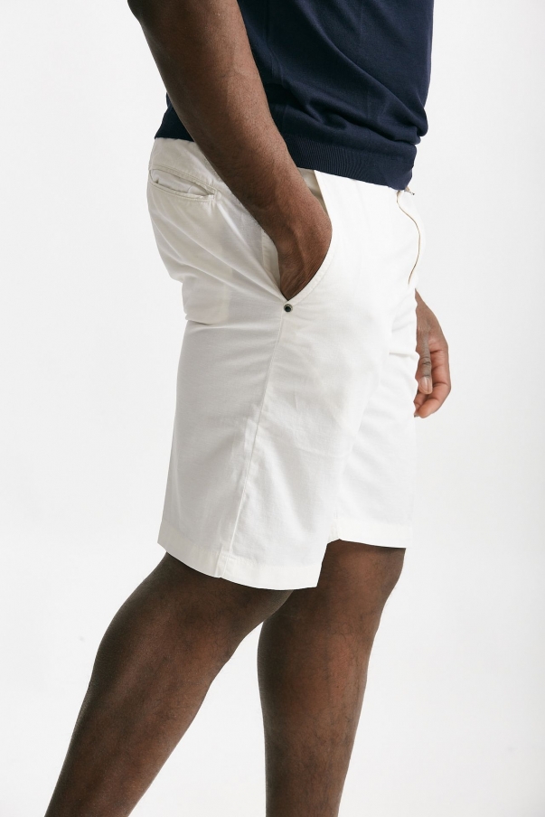 Bermuda in cotone e lino stretch bianco