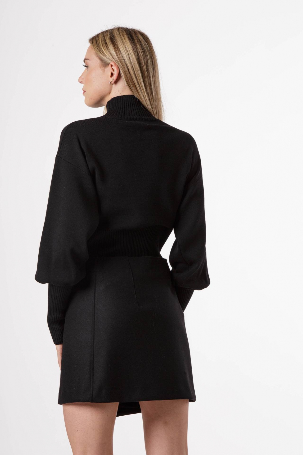 Puff sleeve turtleneck