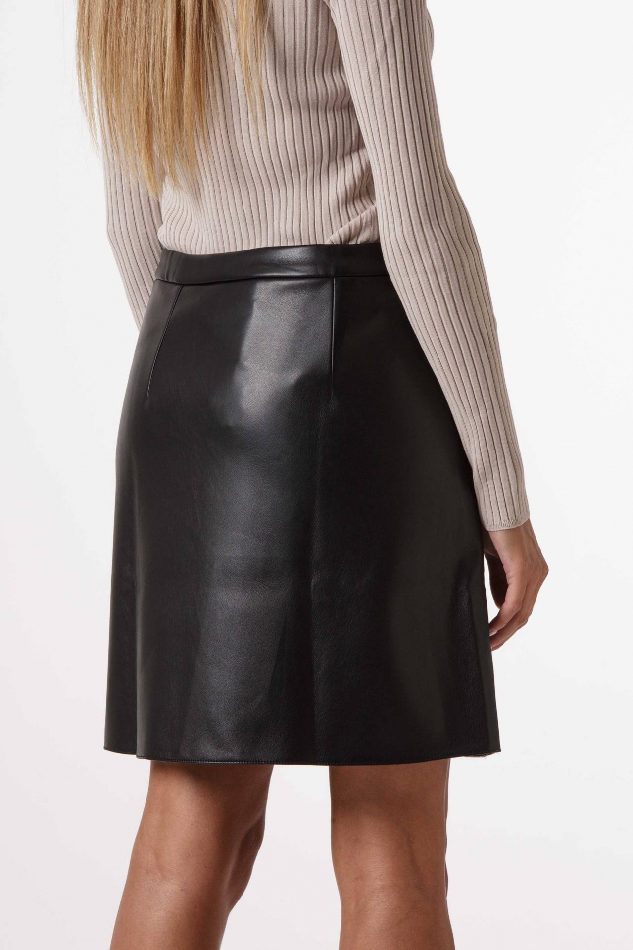 BIBLIOS faux leather skirt