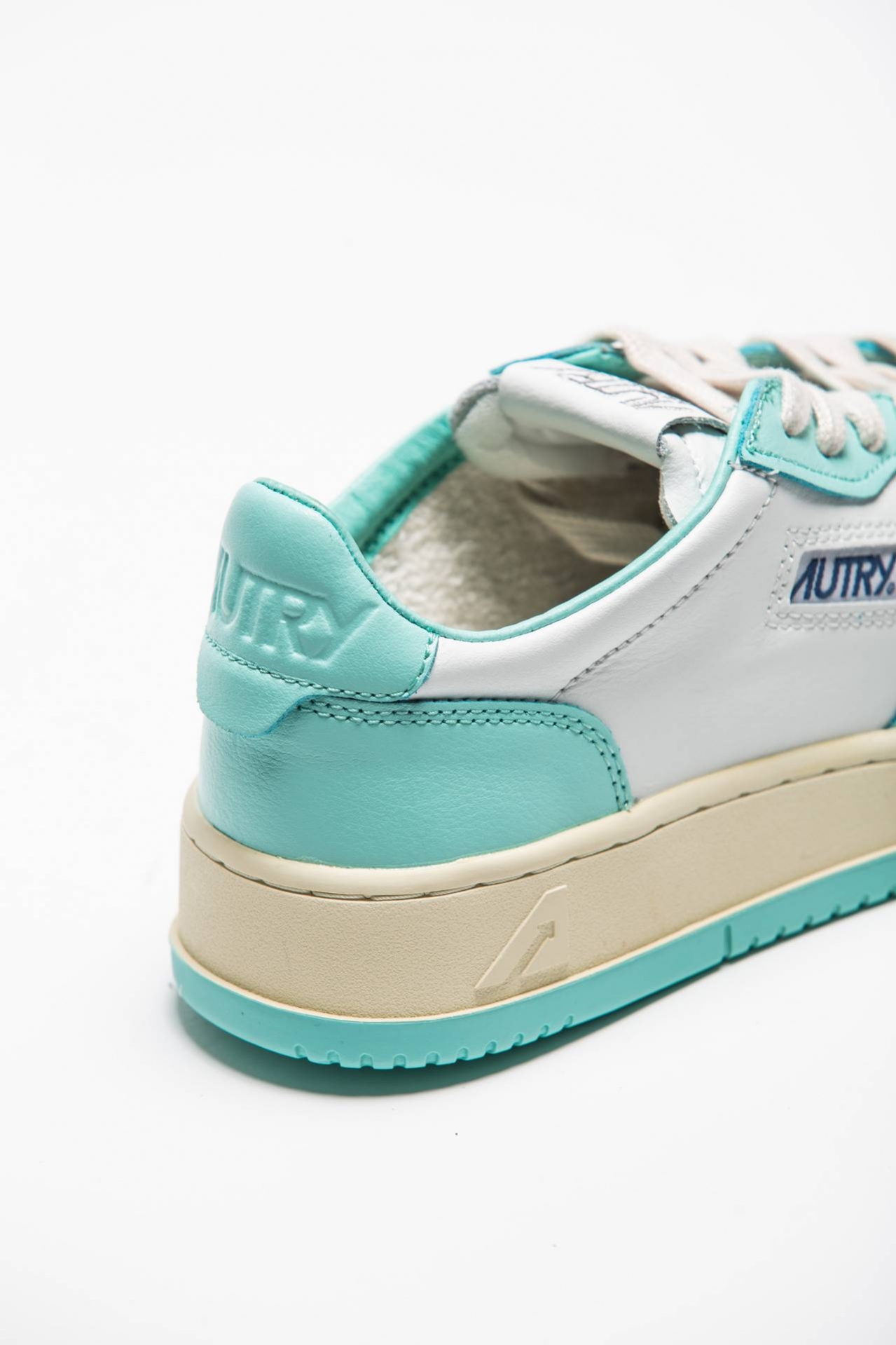 Sneakers MEDALIST LOW-AULW-WB20