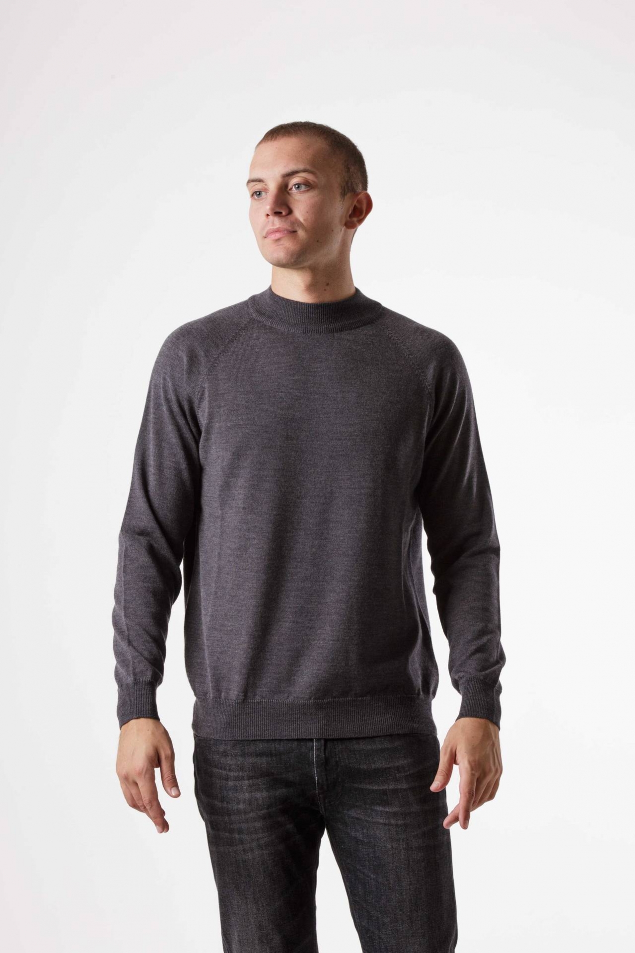 Maglia in lana girocollo