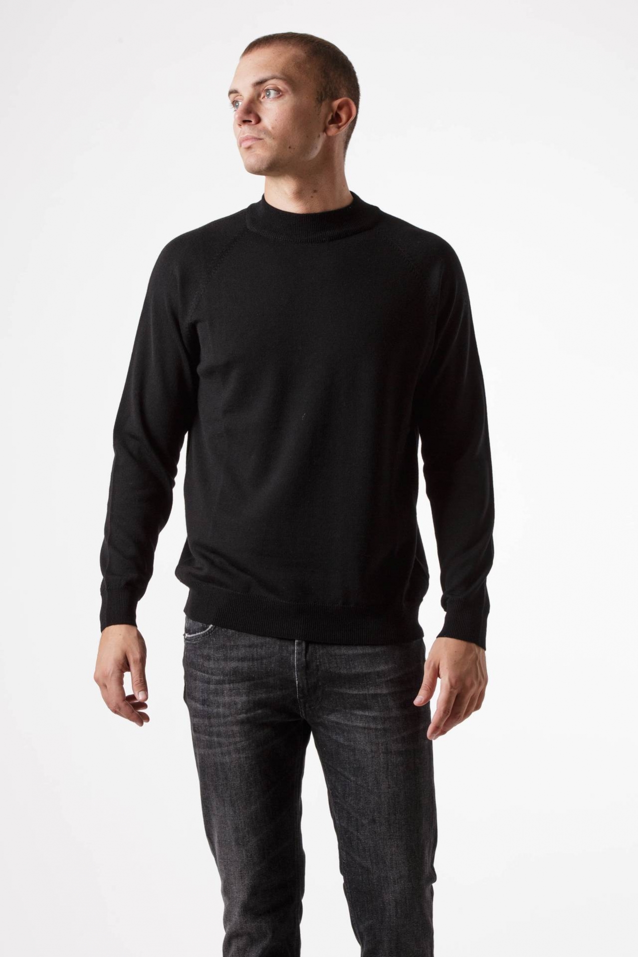 Maglia in lana girocollo