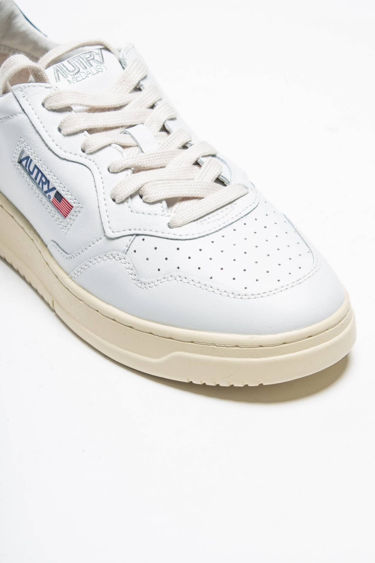 Sneakers MEDALIST LOW-AULM-LL22