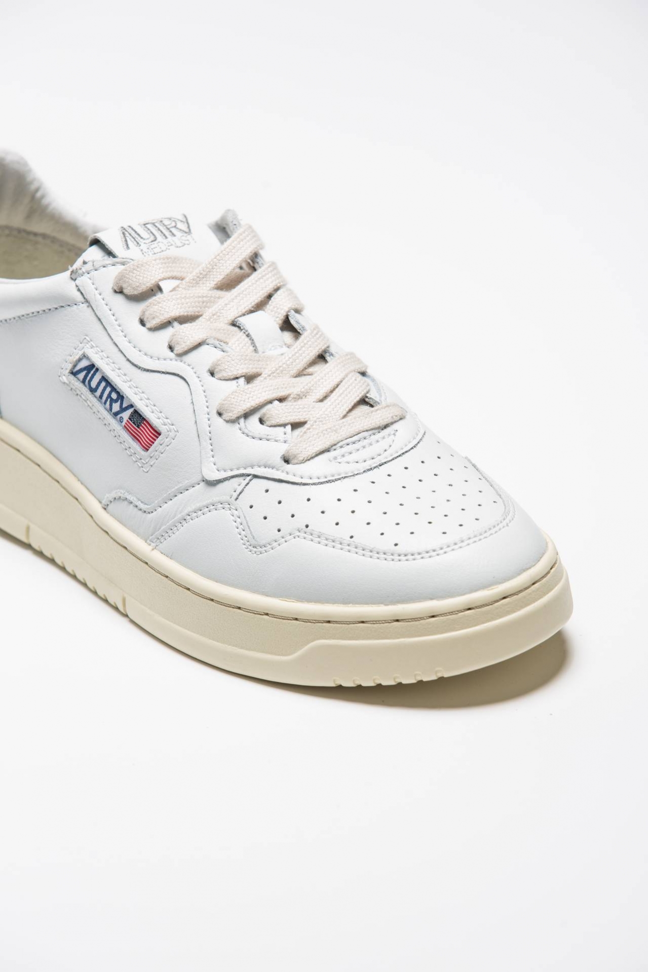 Sneakers MEDALIST LOW-AULM-LL15