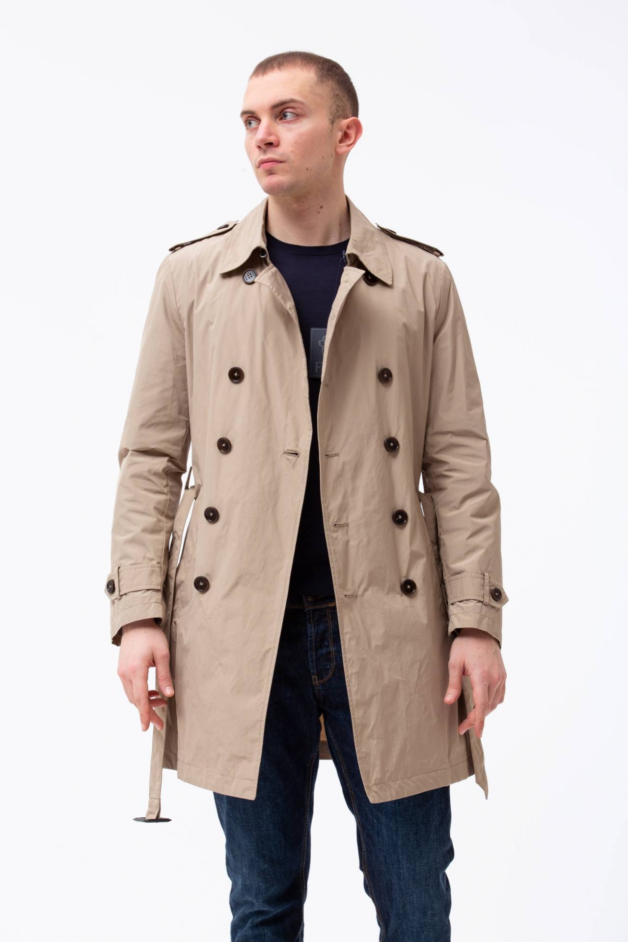 Trench in nylon