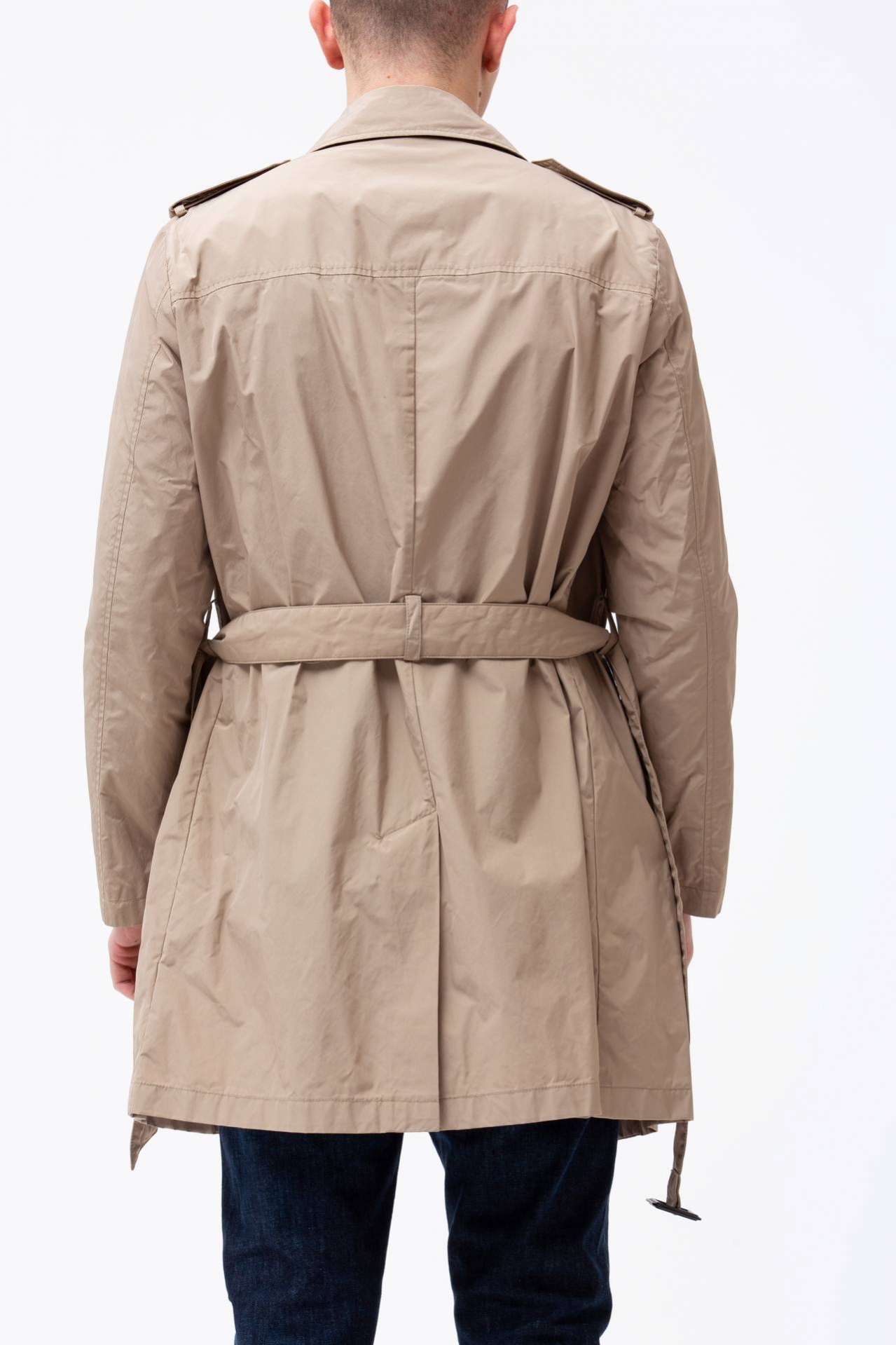 Trench in nylon
