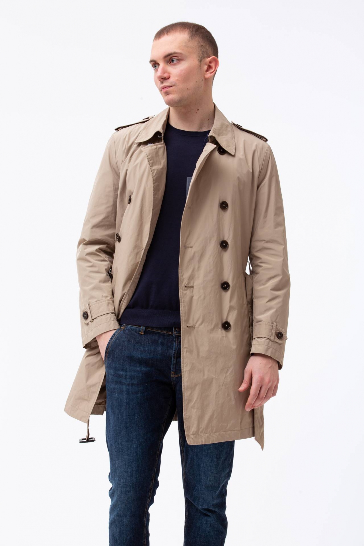 Trench in nylon