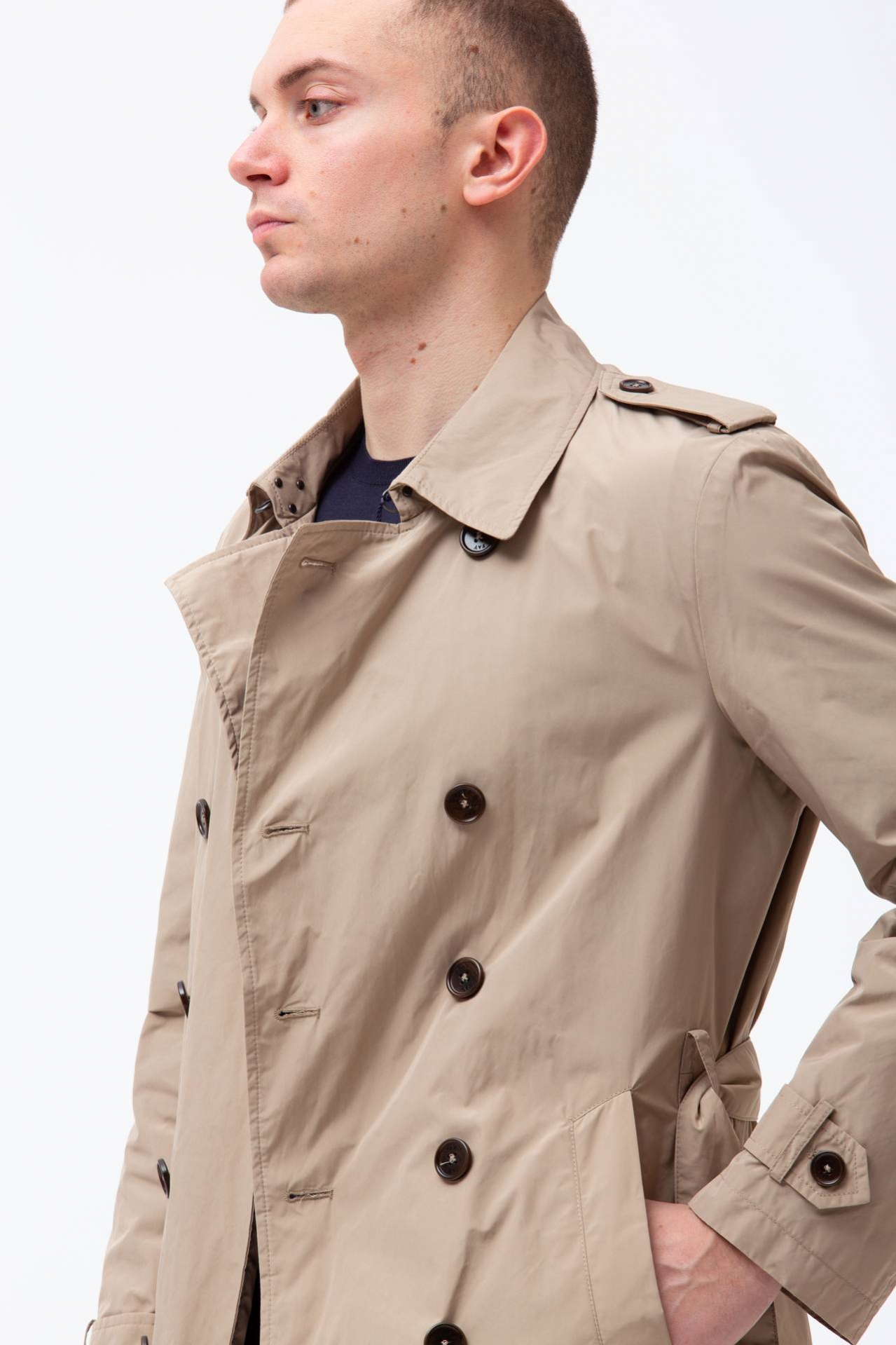 Trench in nylon