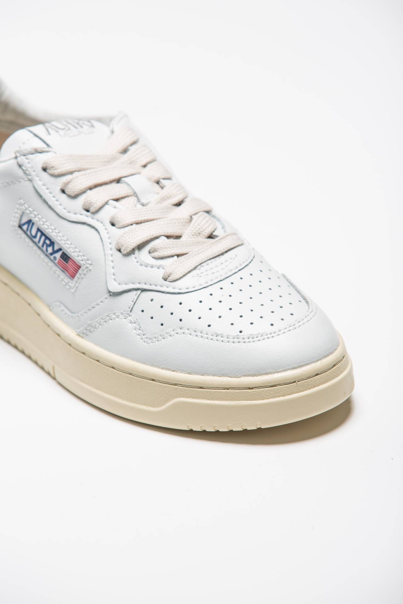 Sneakers MEDALIST LOW-AULW-LL22