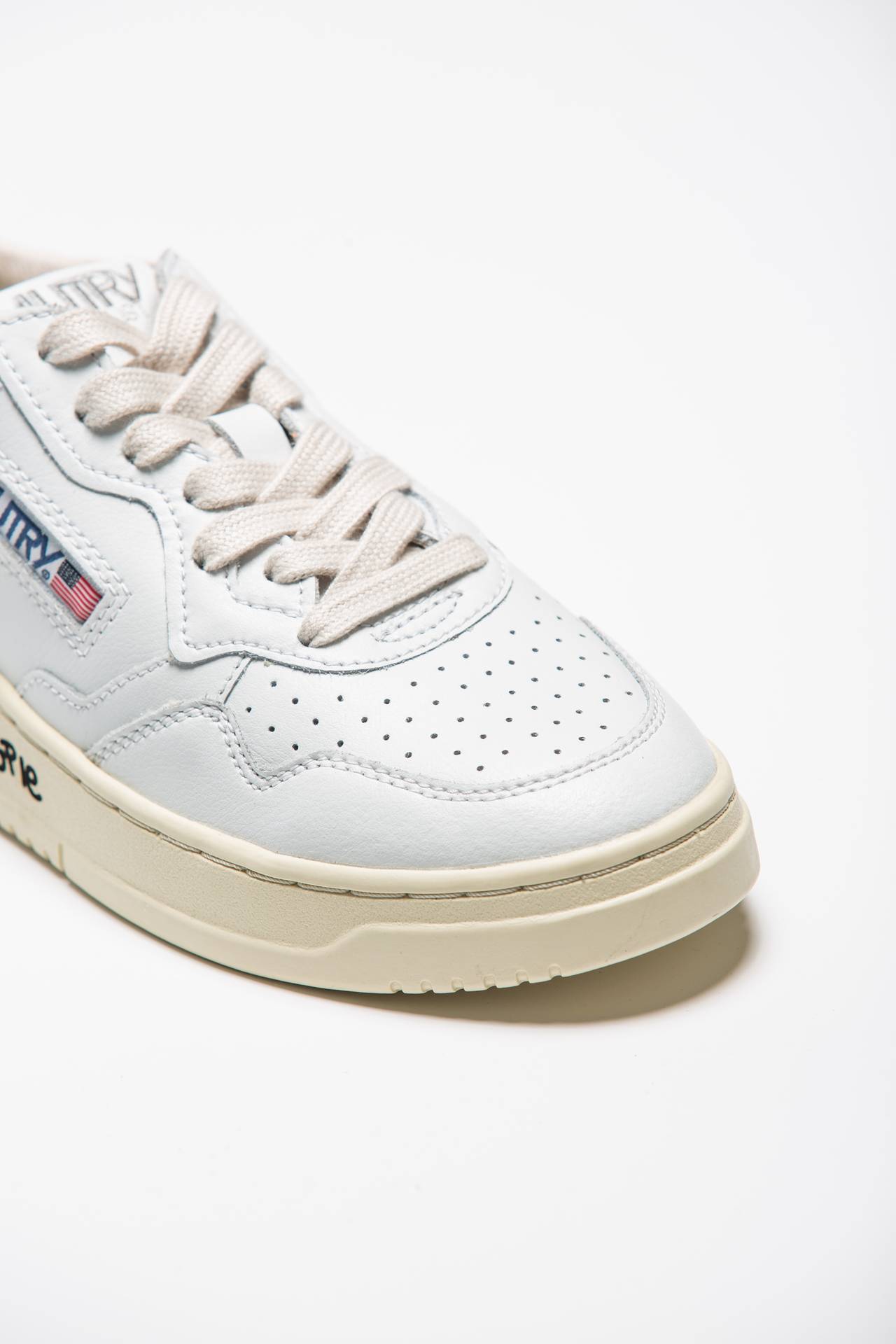 Sneakers MEDALIST LOW-AULW-LL05