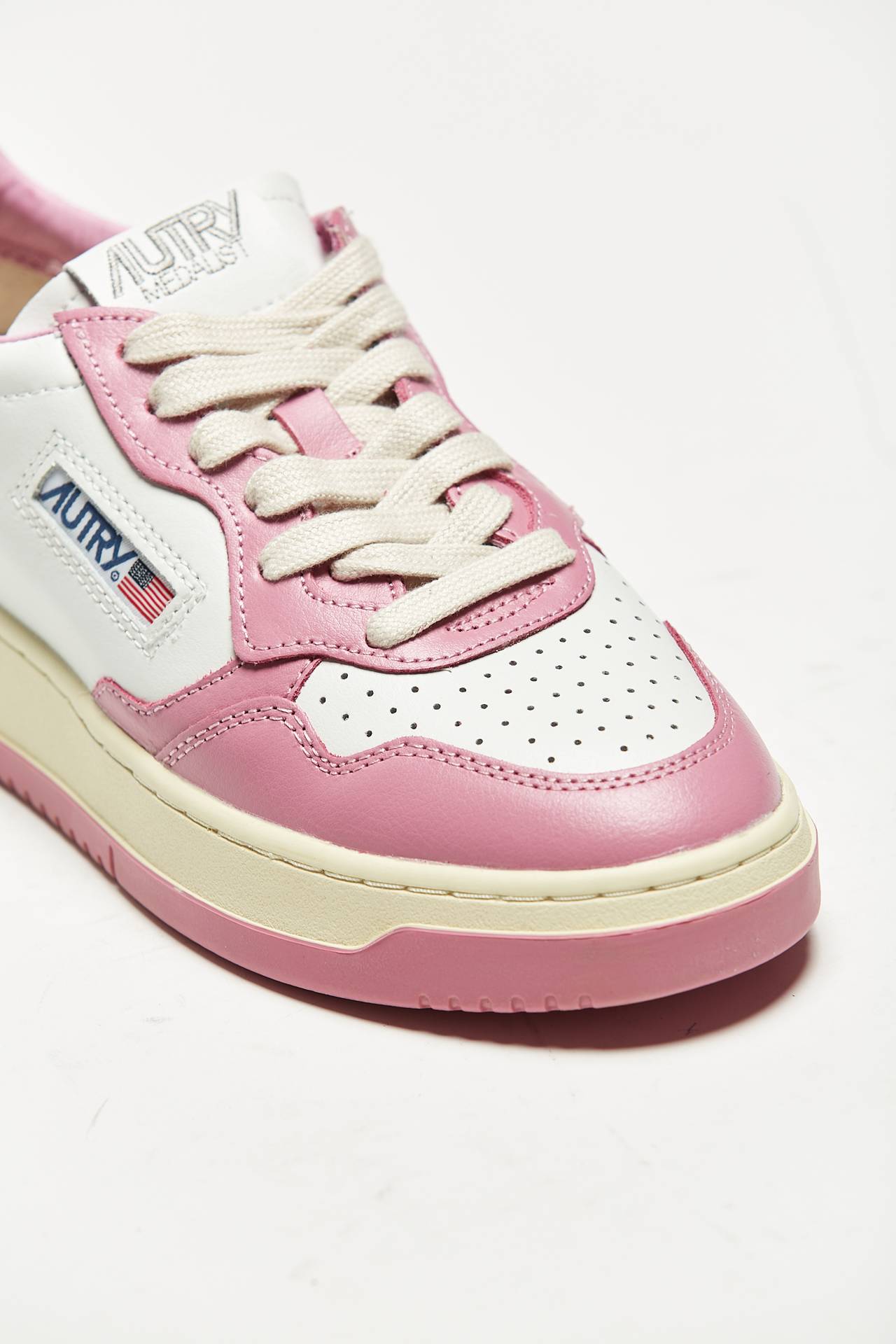 Sneakers MEDALIST LOW-AULW-WB29