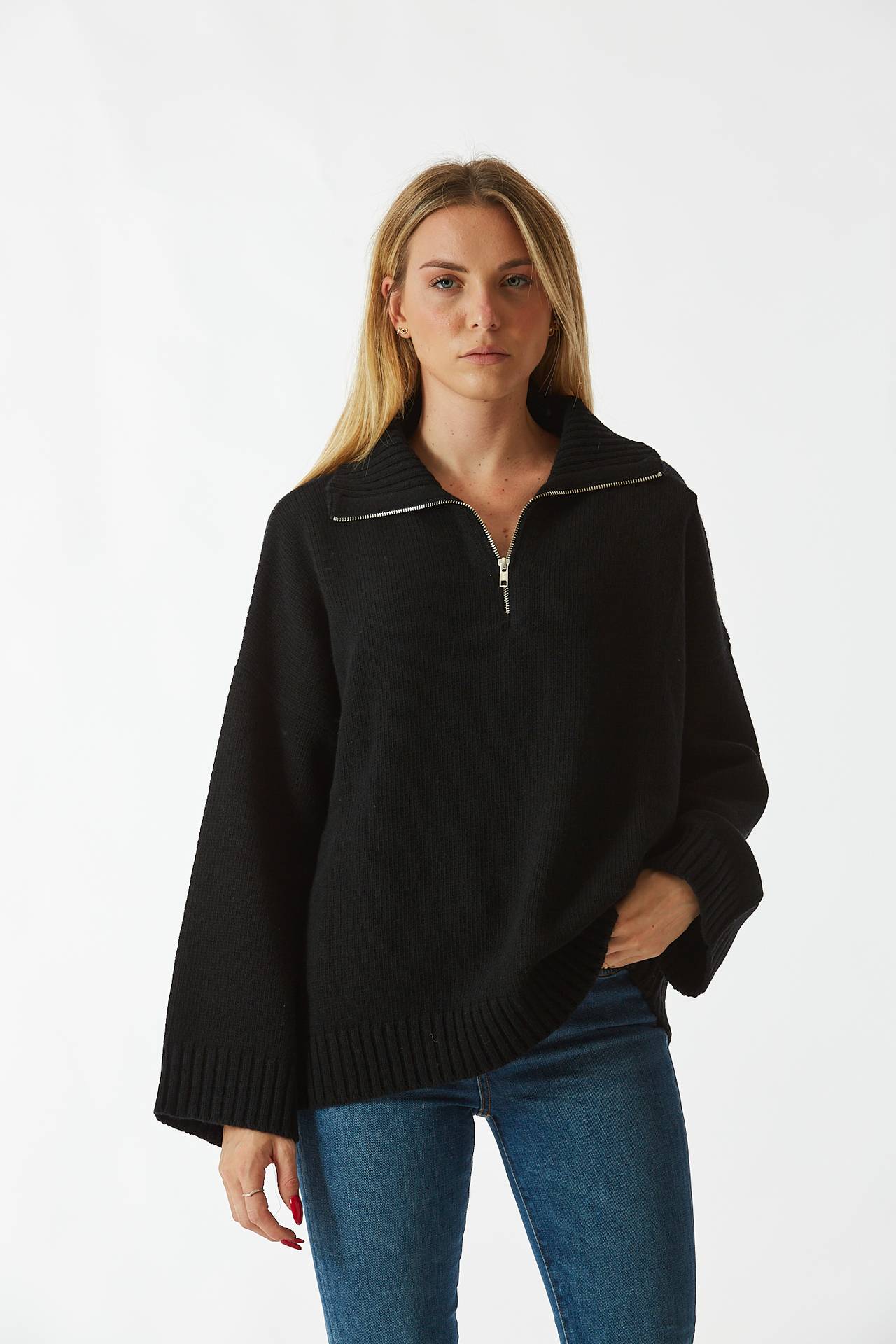 Maglia over collo alto nero