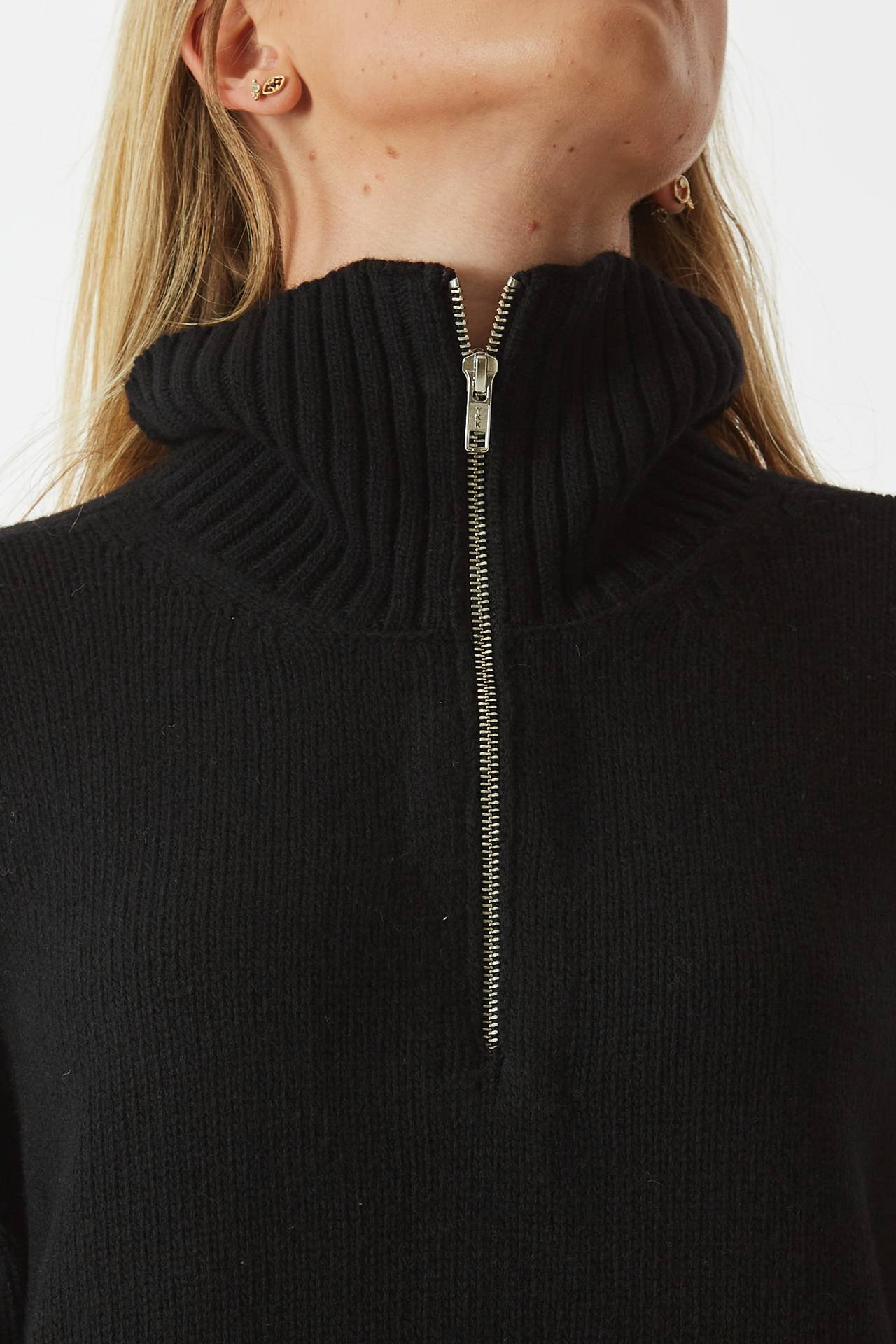 Maglia over collo alto nero