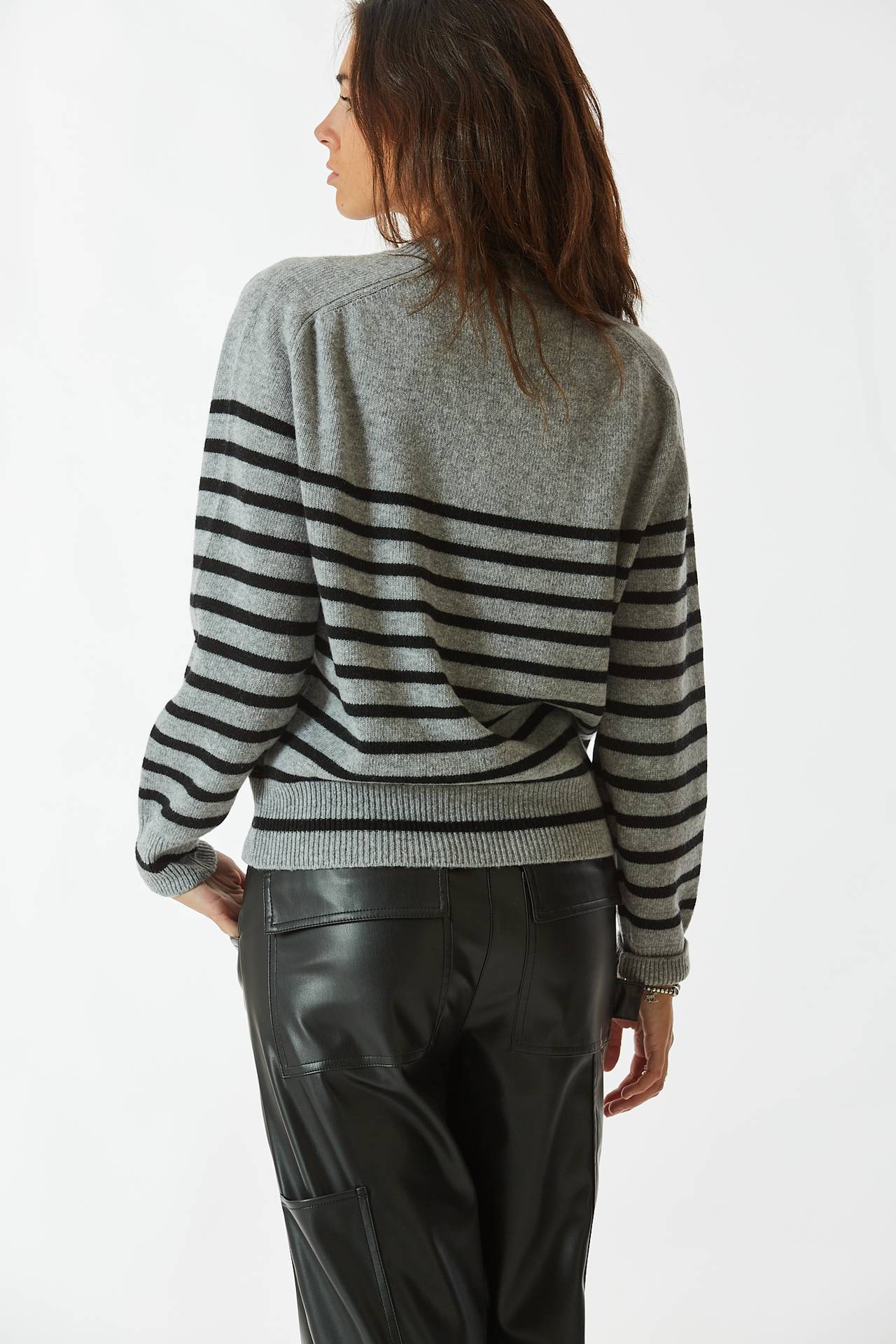 Maglia girocollo rigata