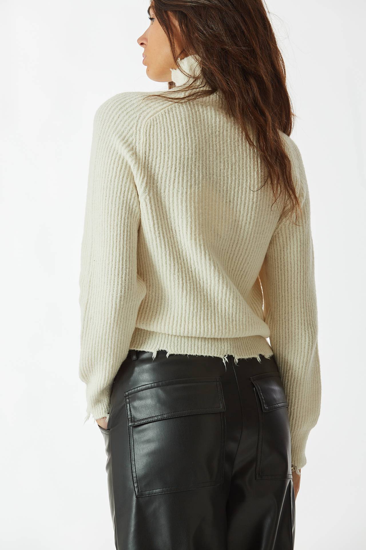Maglia dolcevita panna