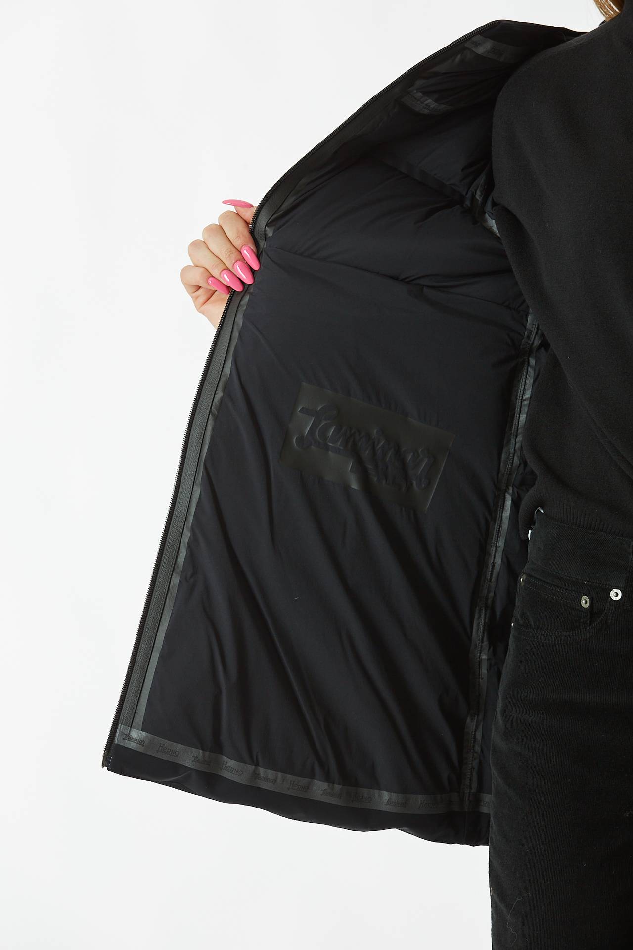 Piumino midi nero opaco