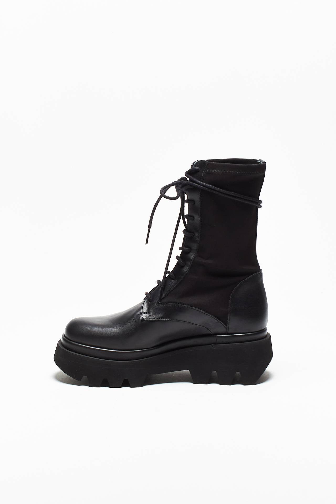 Anfibi best sale in pelle