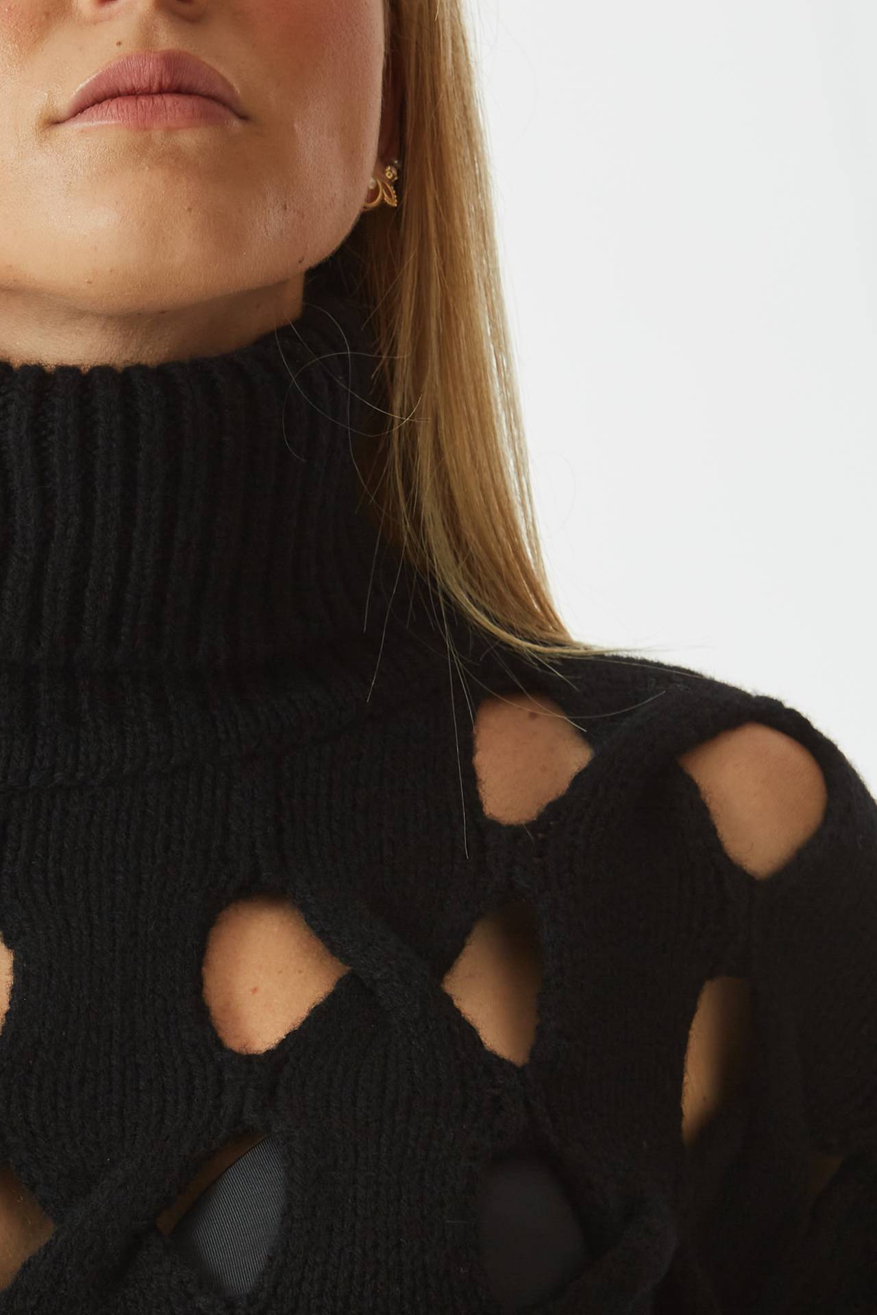 Maglia traforata nera