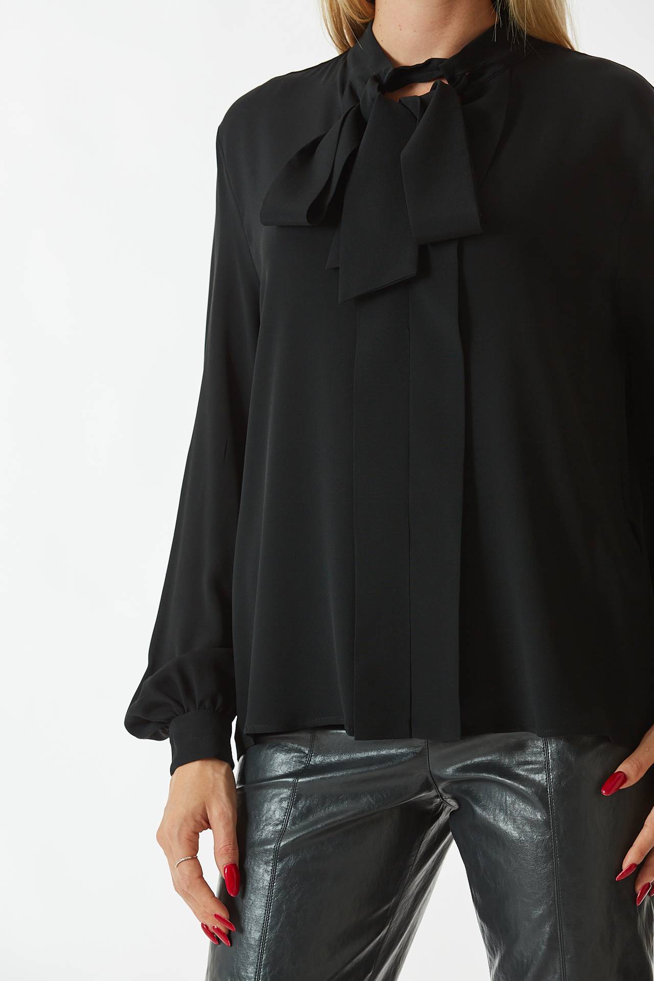 Camicia in seta nera