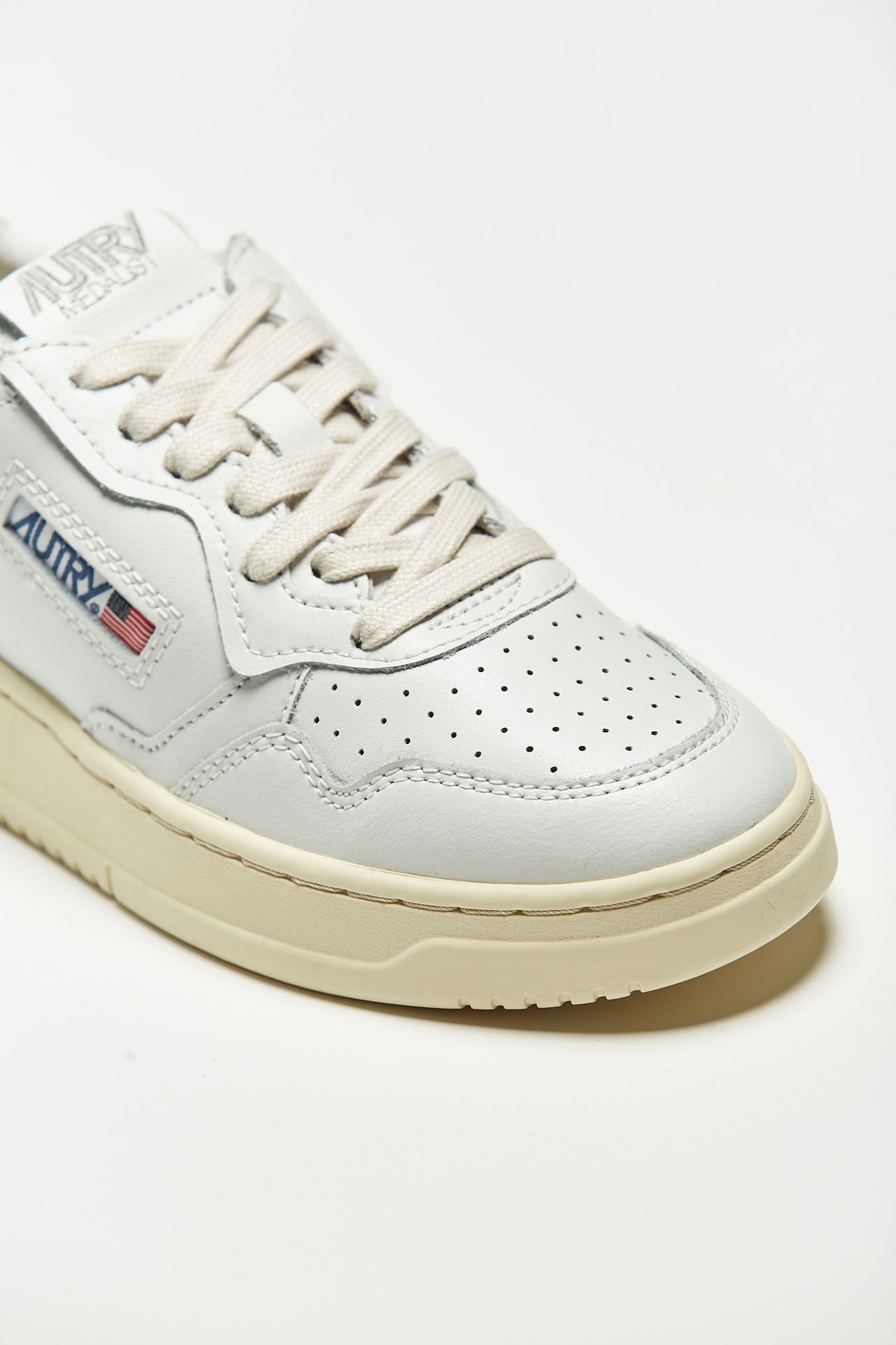 Sneakers MEDALIST LOW-AULW-LL12