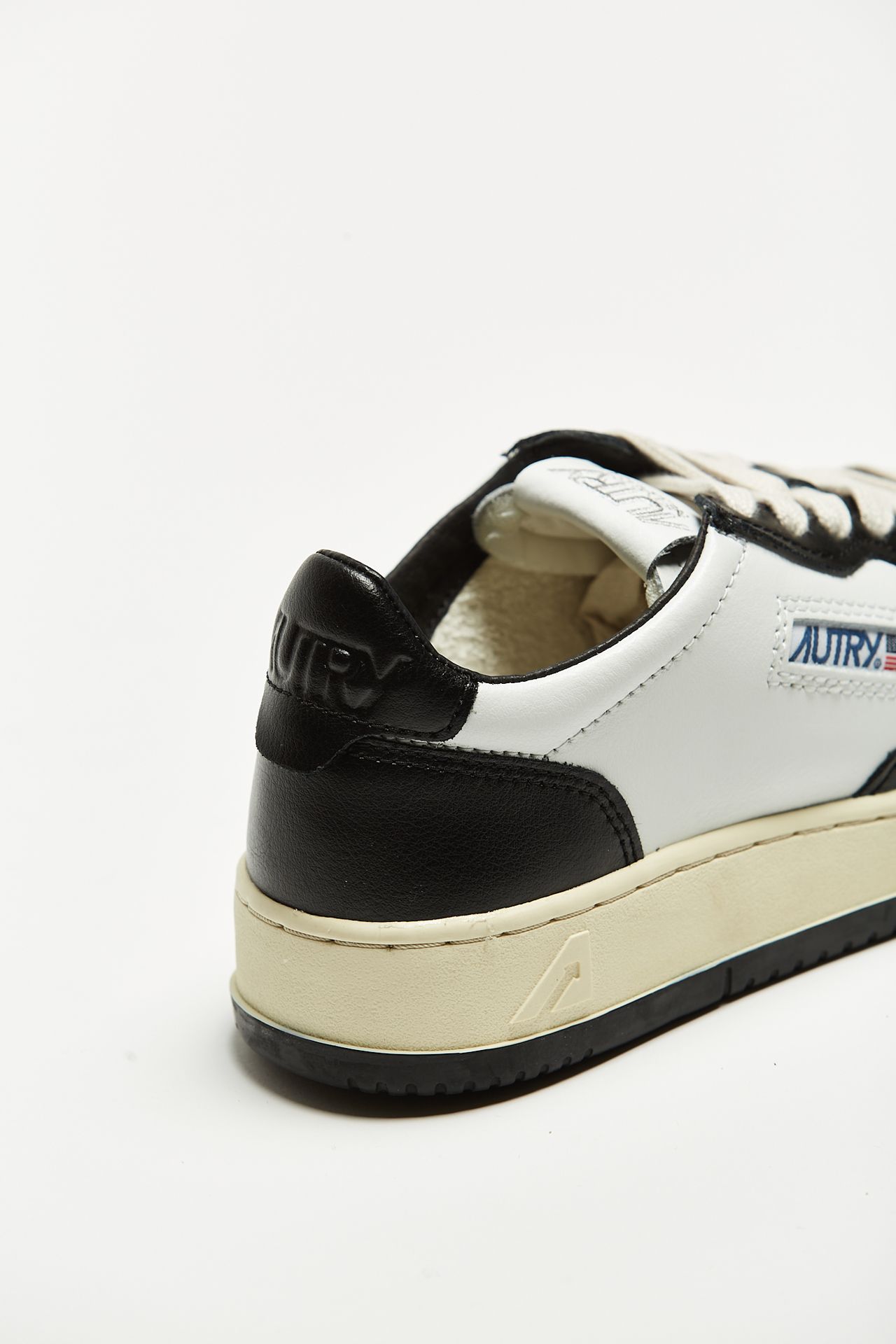 Sneakers MEDALIST LOW-AULW-WB01