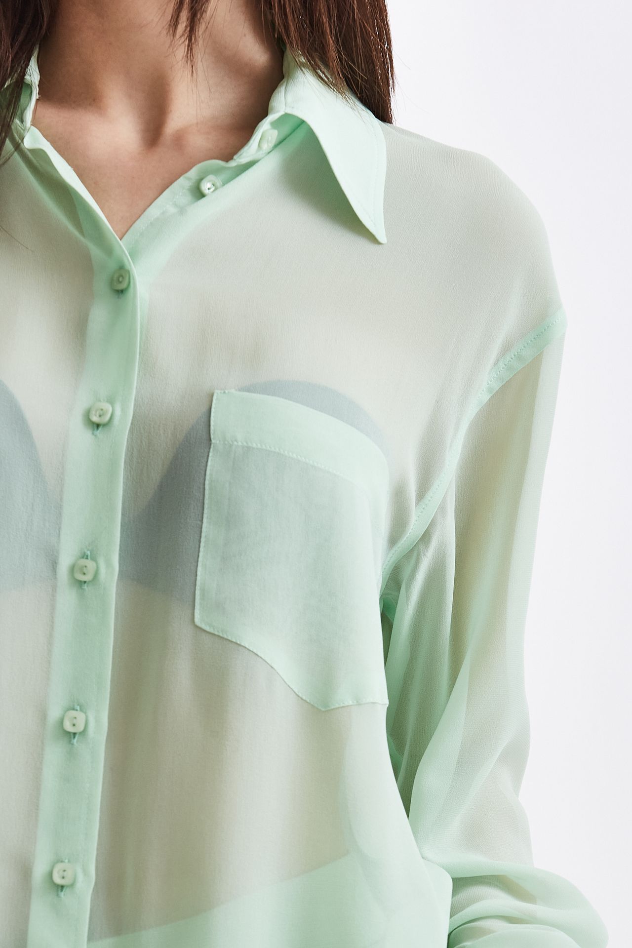 Camicia in seta verde pastello