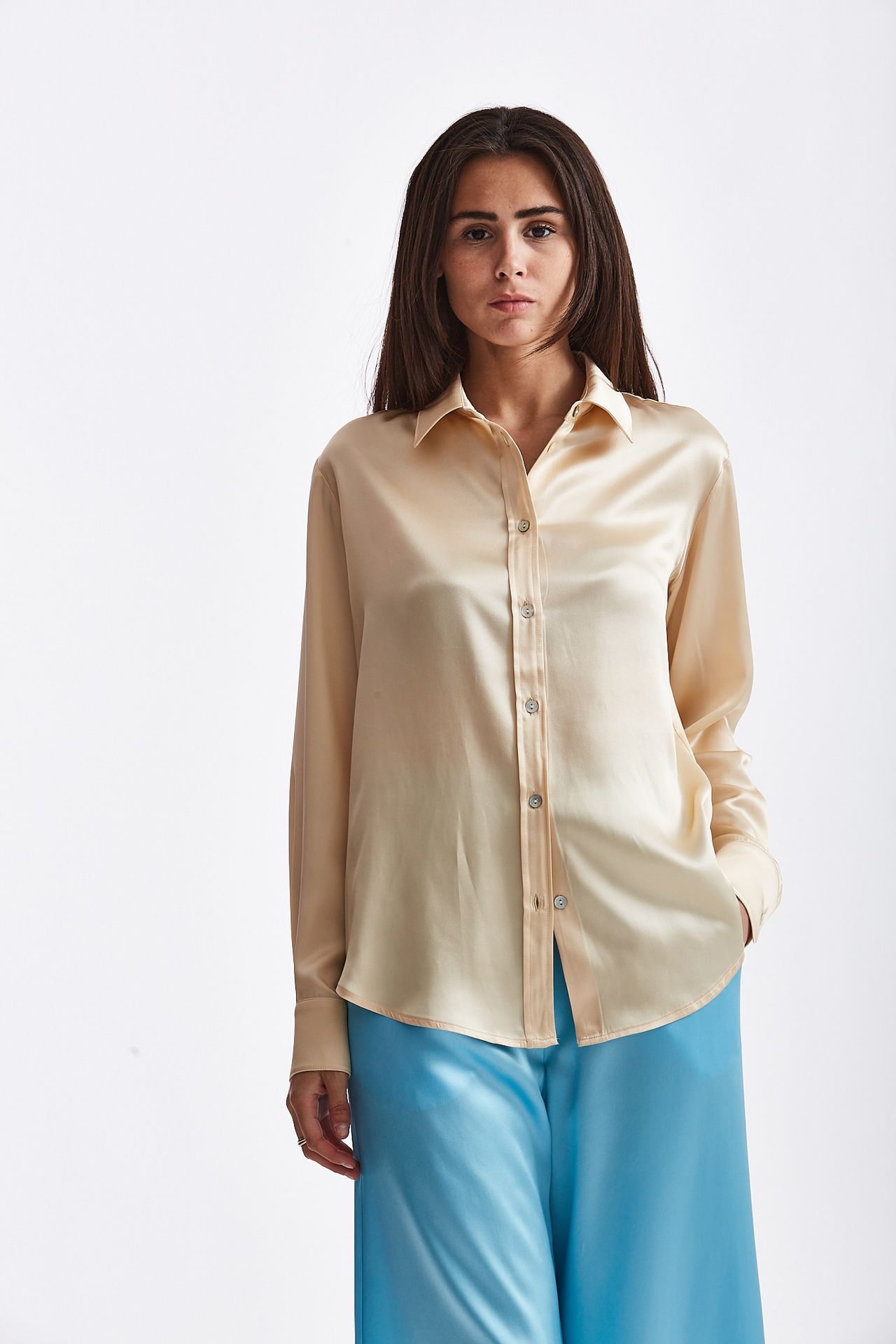 Camicia in seta crema