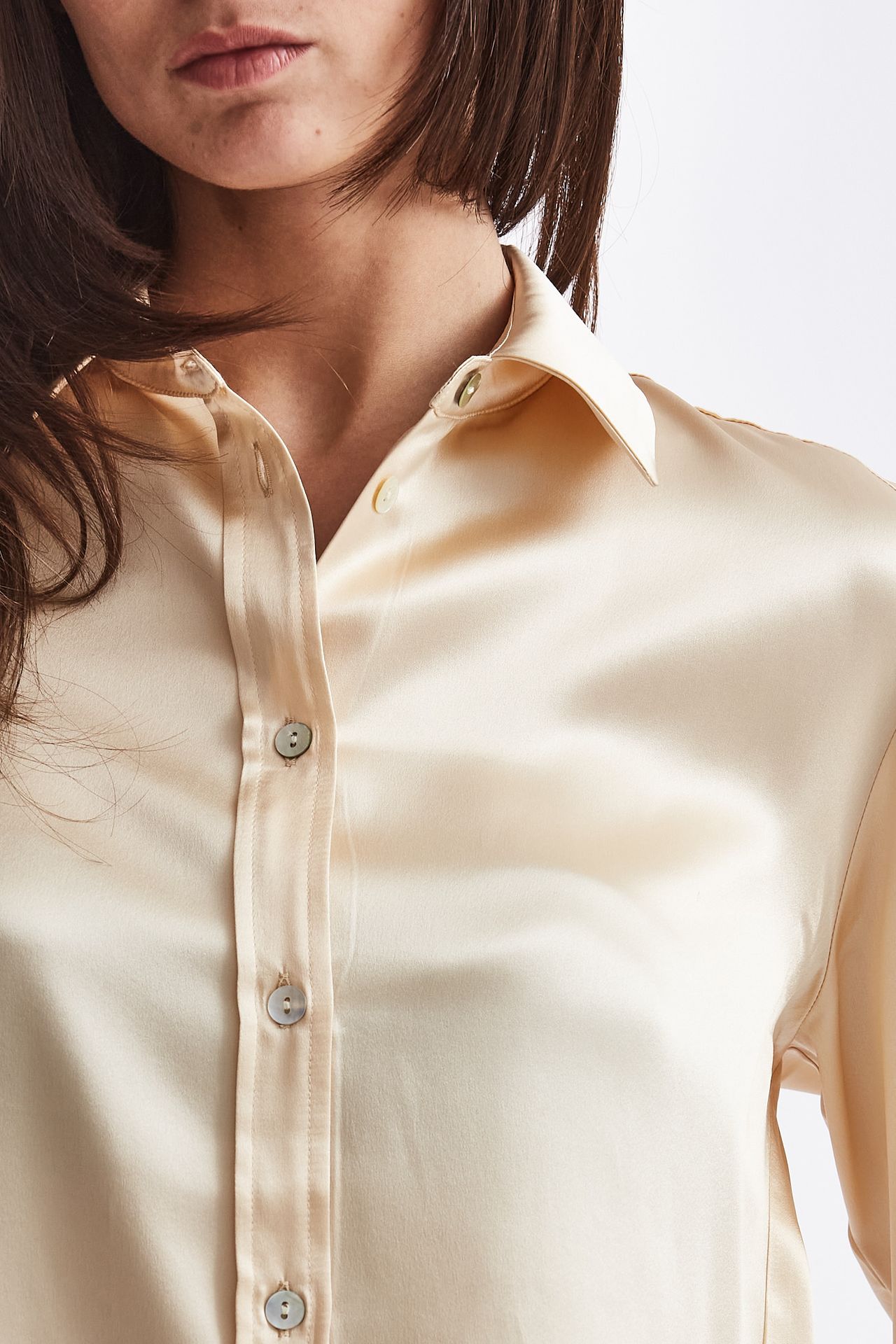 Camicia in seta crema