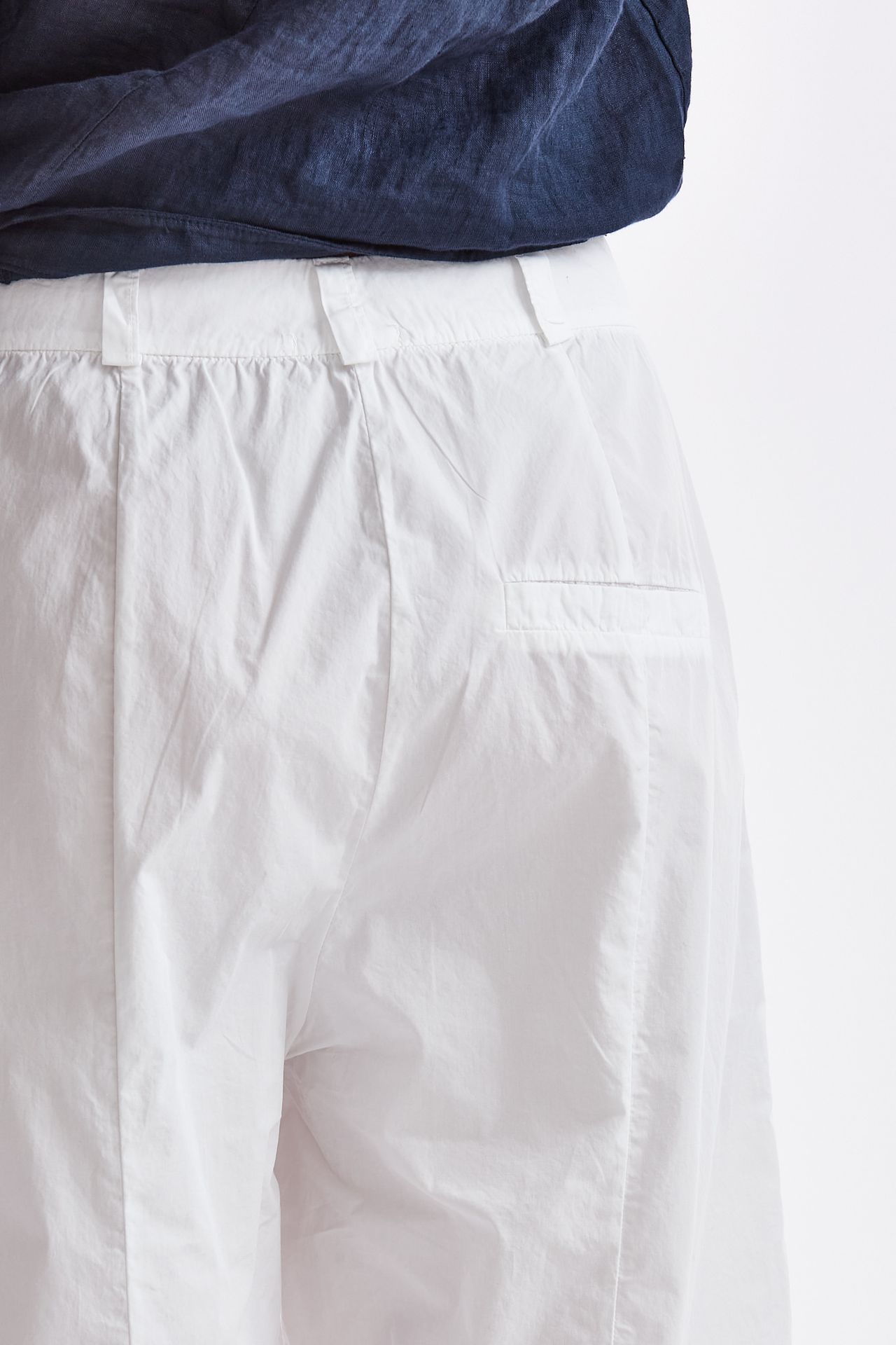 Pantalone loose in cotone bianco