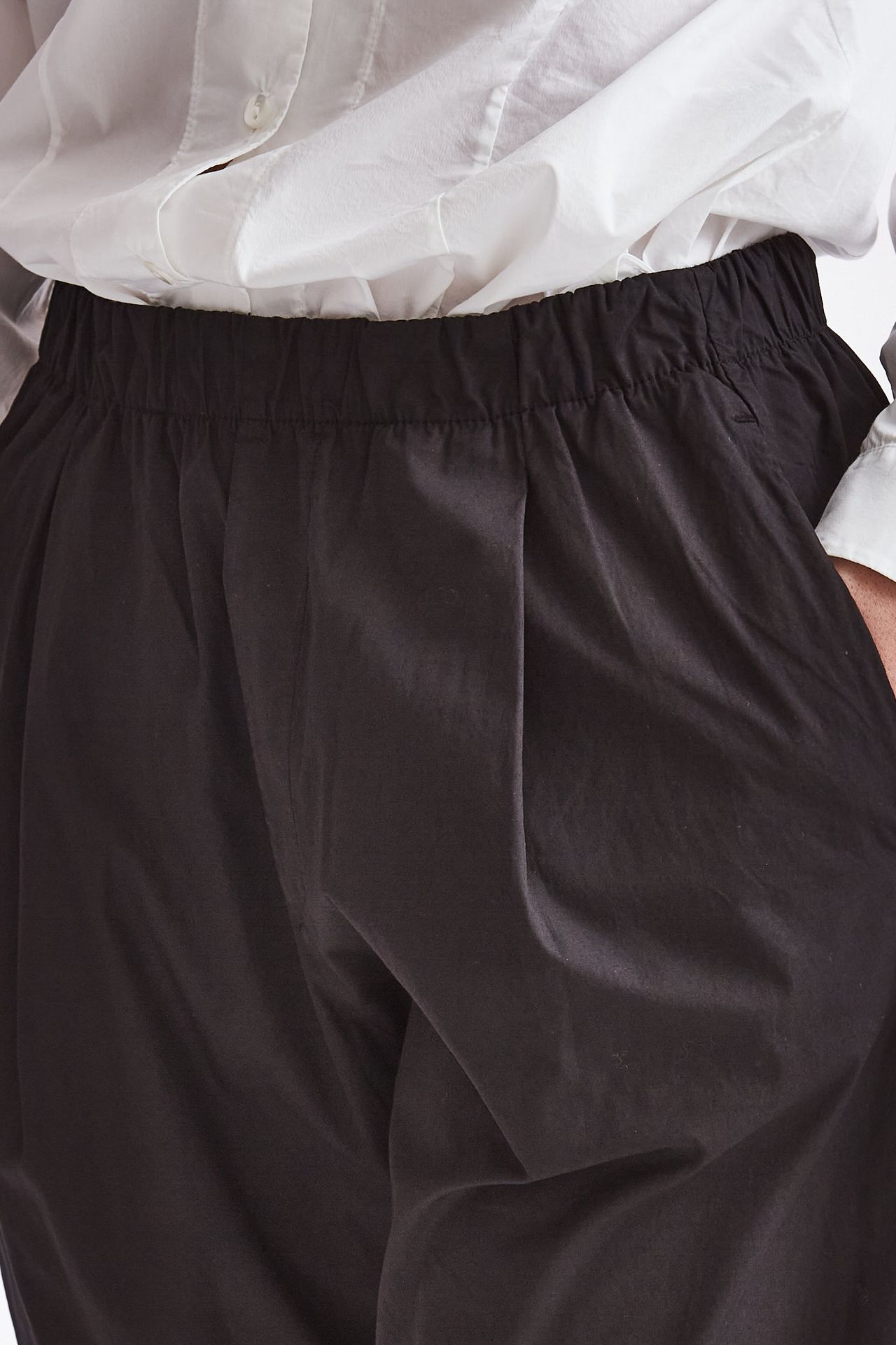 Pantalone pinces in cotone nero