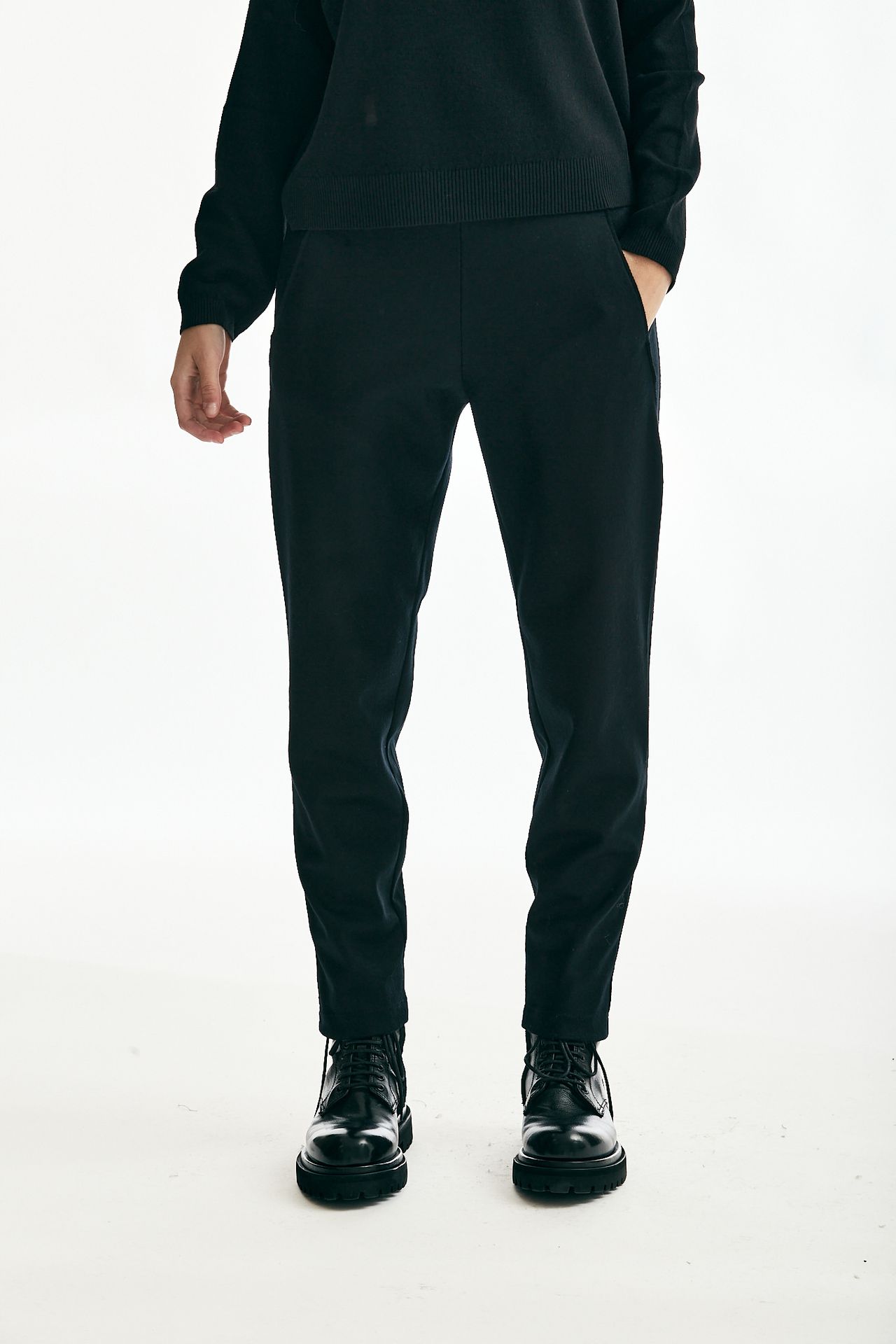 Pantalone regular in lana cotta nero Transit Par Such Donna D16TRA07 Pier Abbigliamento Italia