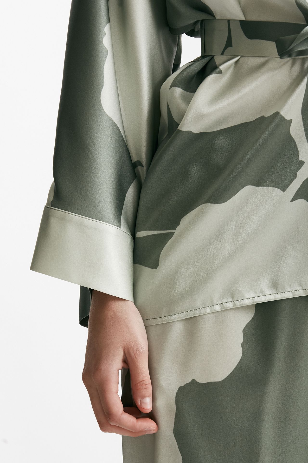 Kimono in raso di pura seta fantasia