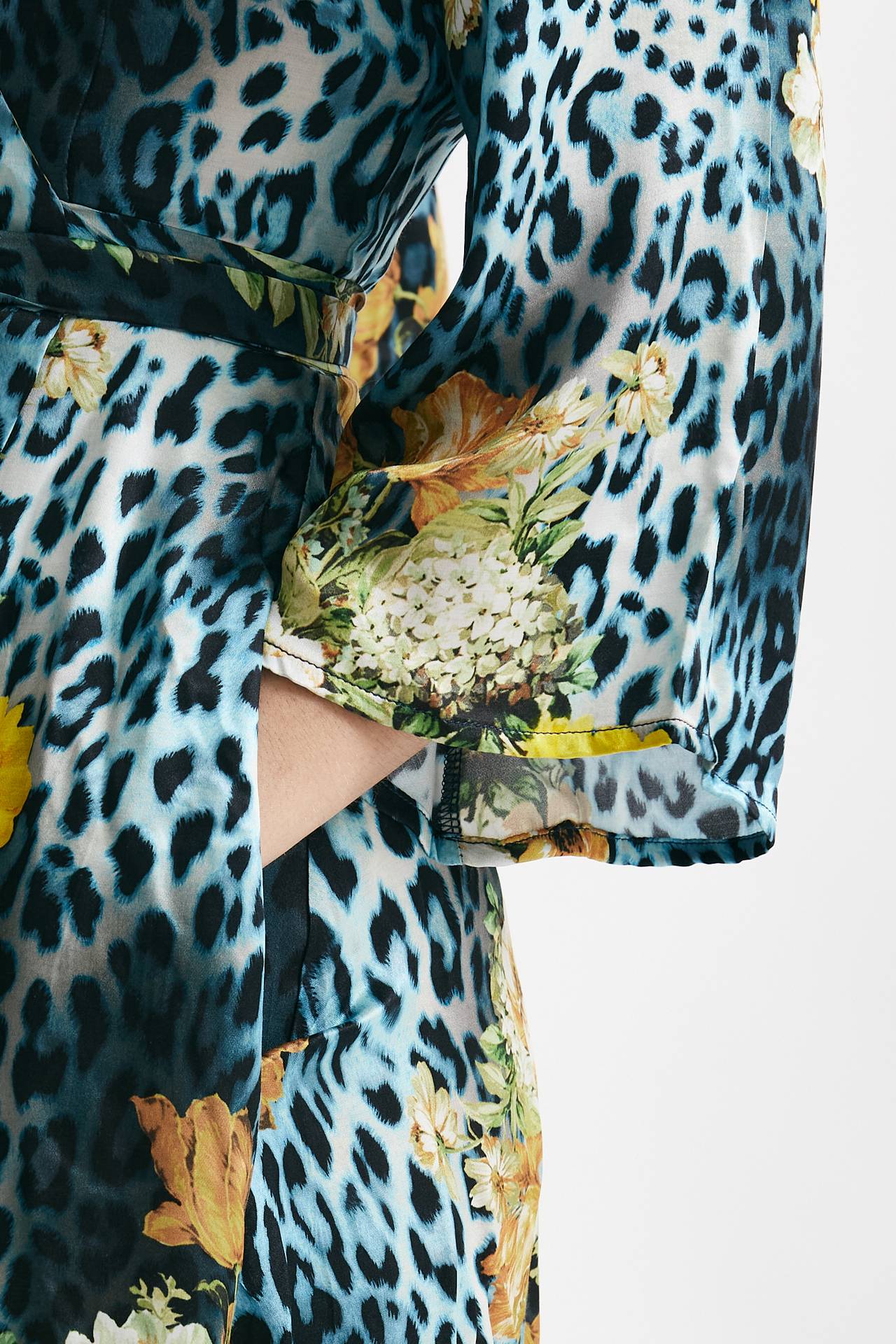 Abito corto wrap fantasia animalier 