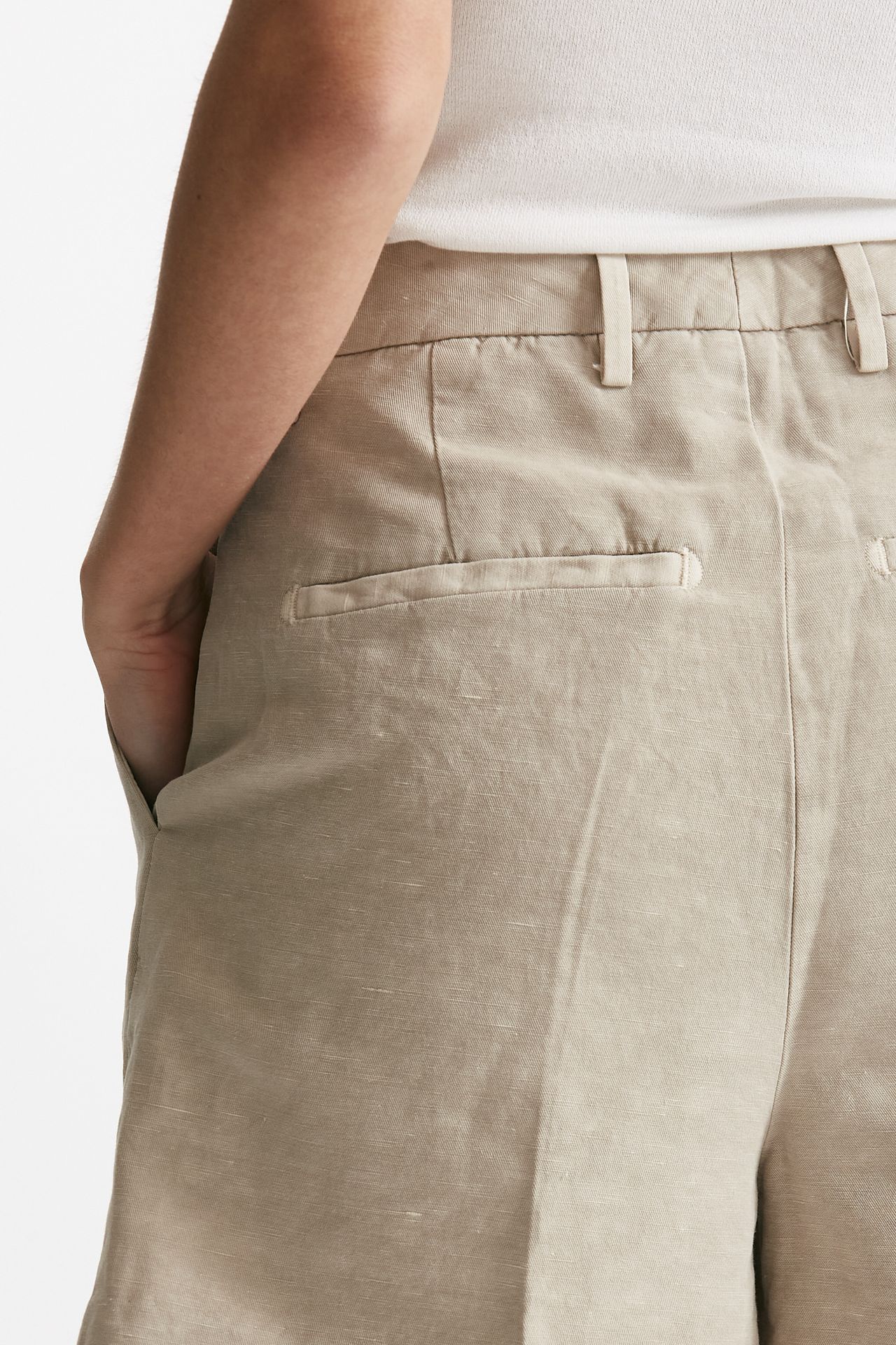 Bermuda pinces beige chiaro vita alta