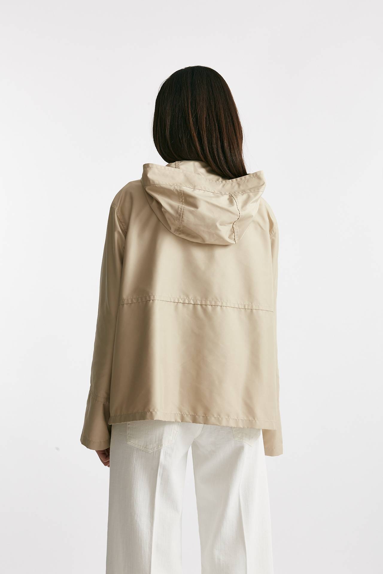 Parka corto beige sfoderato