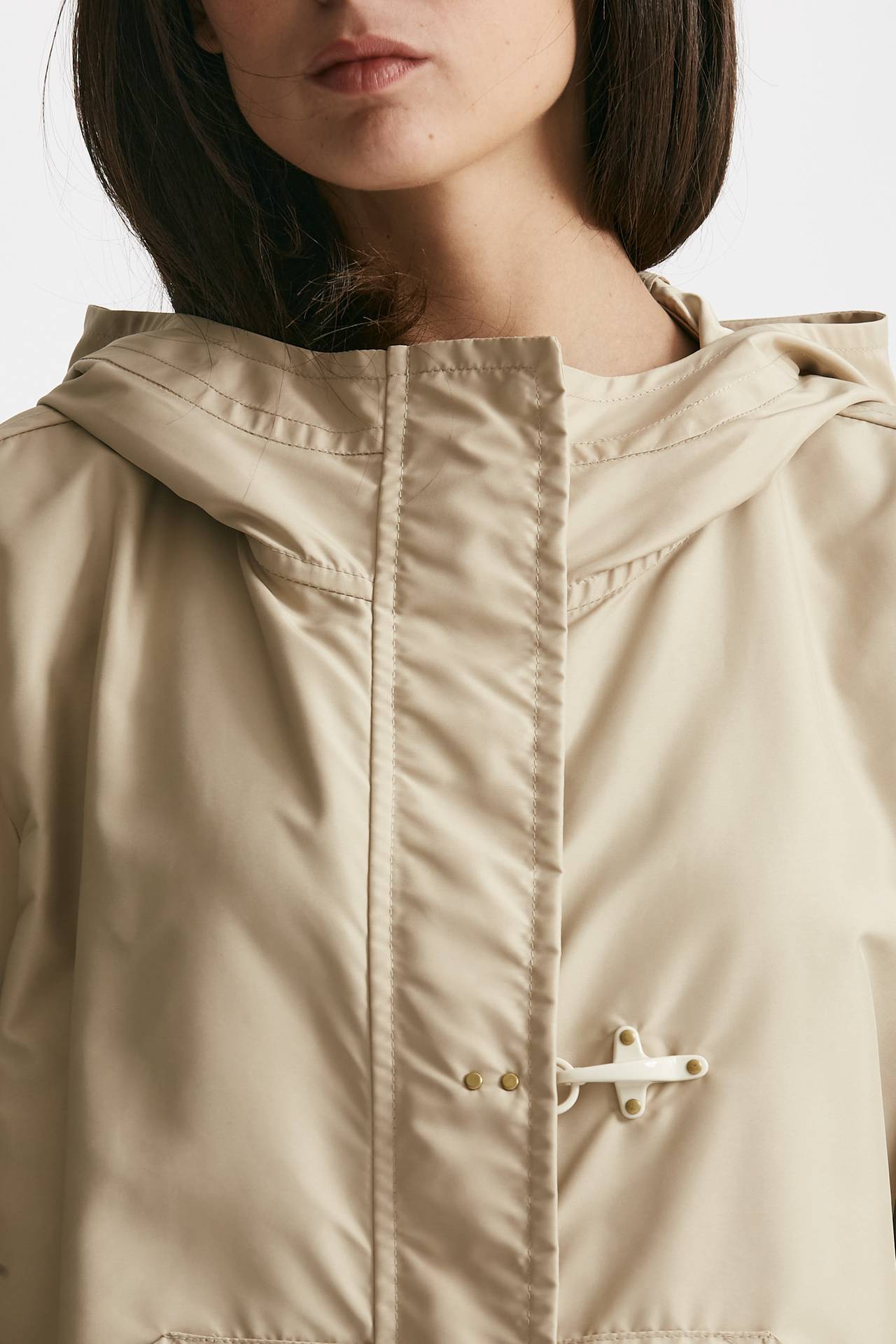 Parka corto beige sfoderato