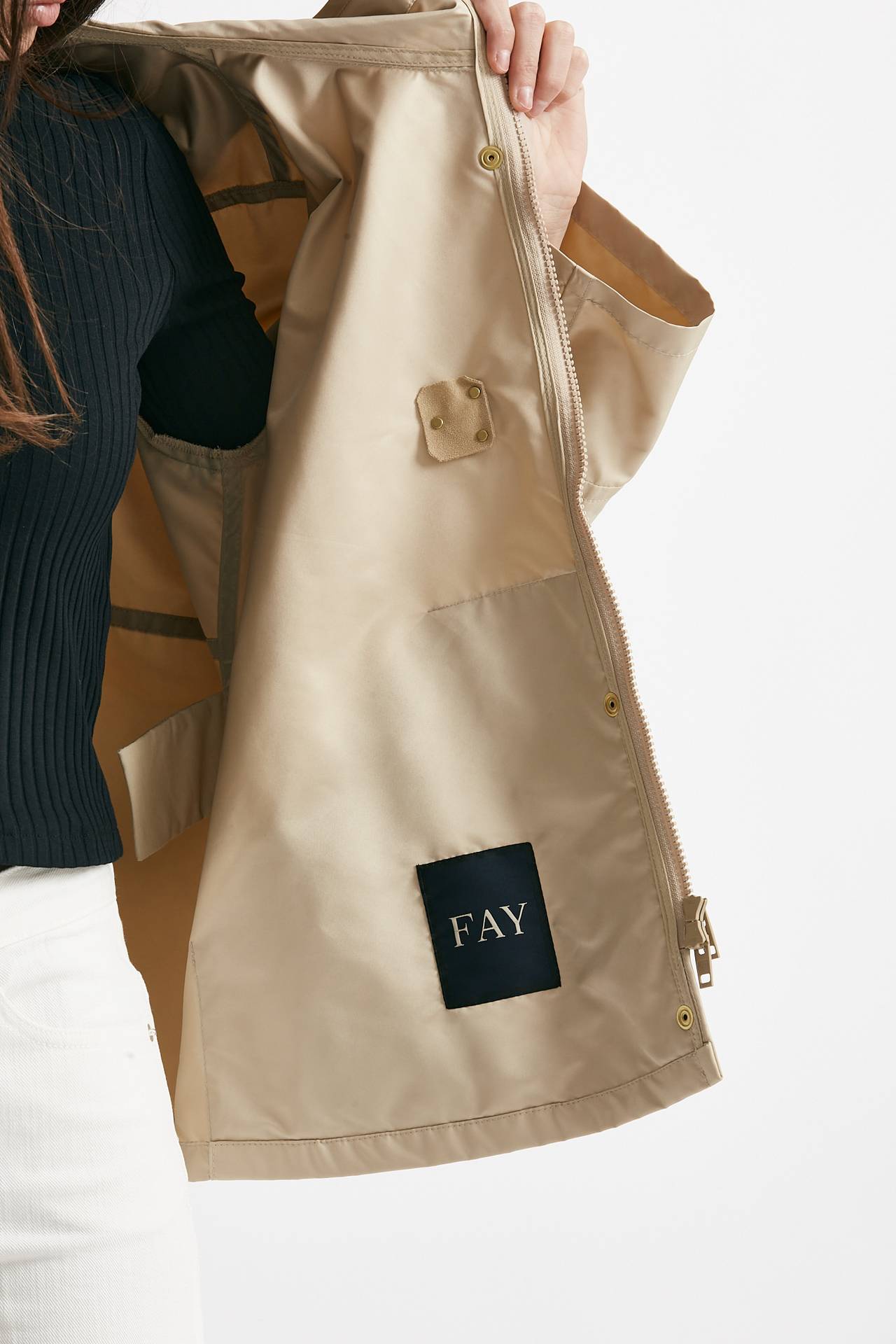 Parka corto beige sfoderato